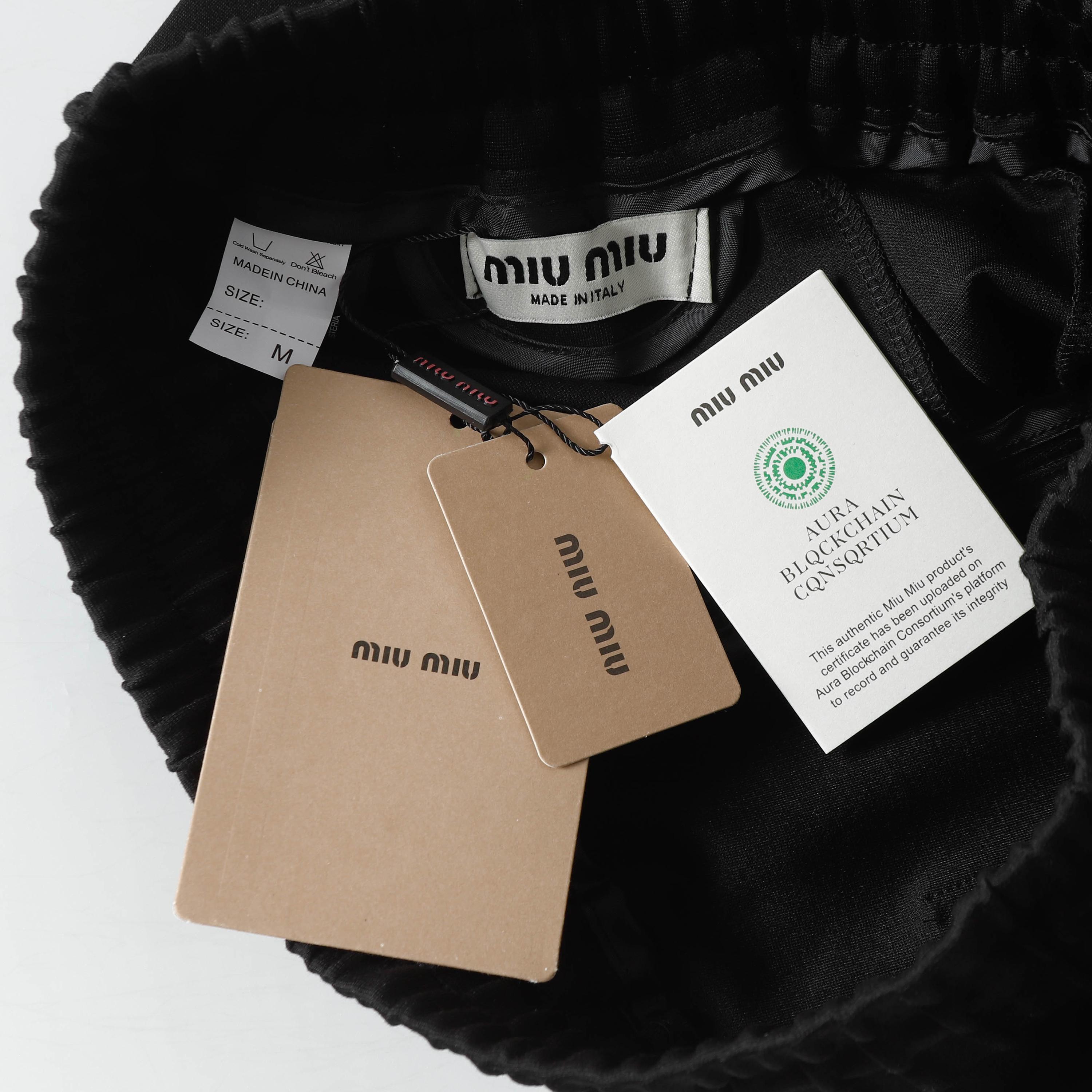 LuxluxHouse Best Quality Clothes Pants Chanel & Maison Margiela