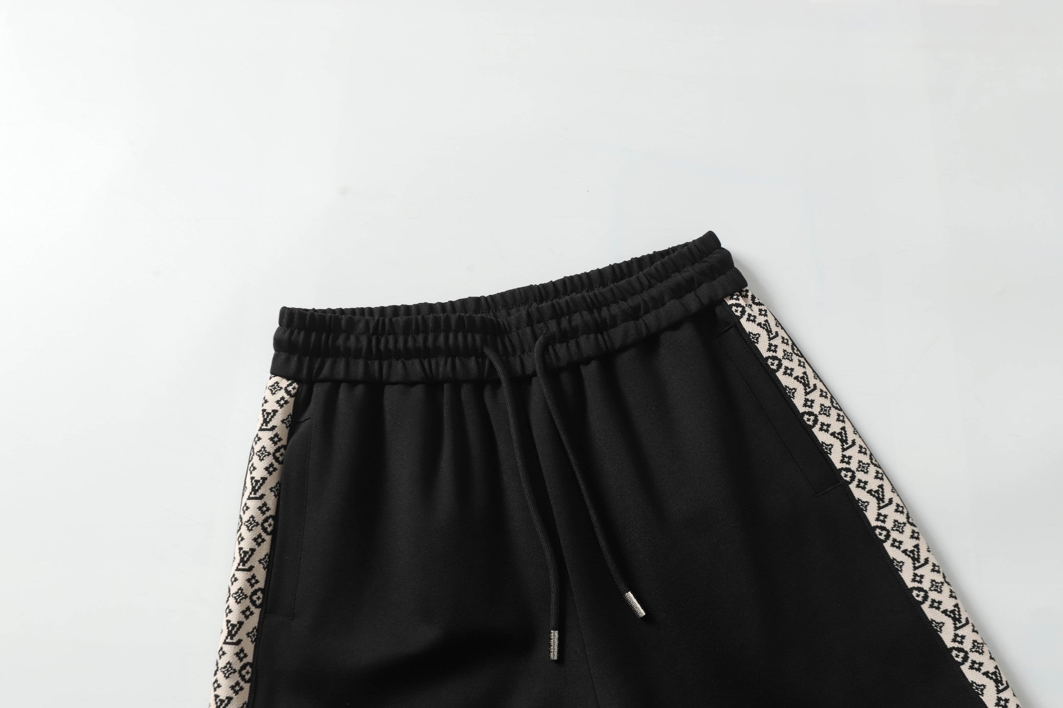 LuxluxHouse Best Quality Clothes Pants Louis Vuitton