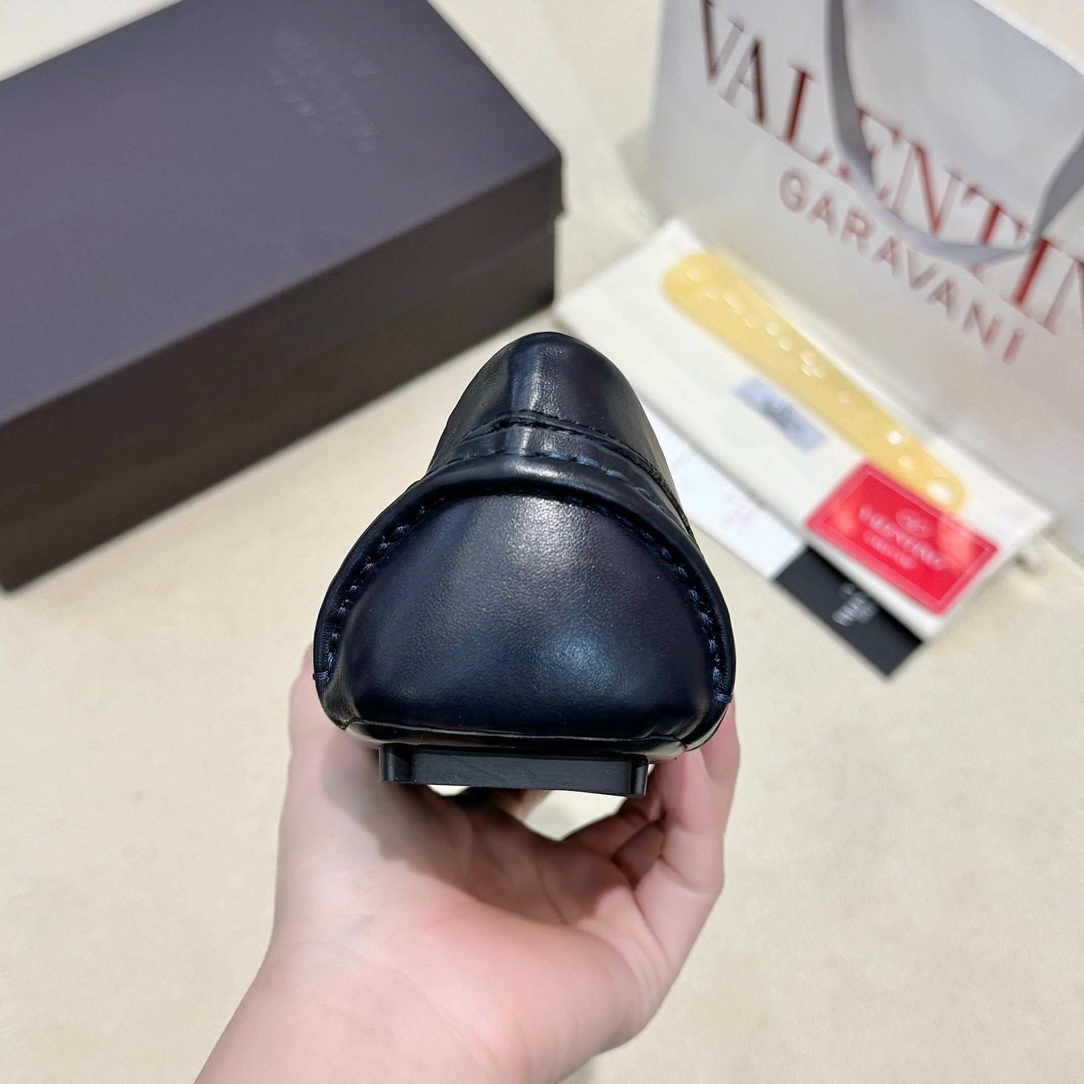LuxluxHouse Best Quality Shoes Valentino