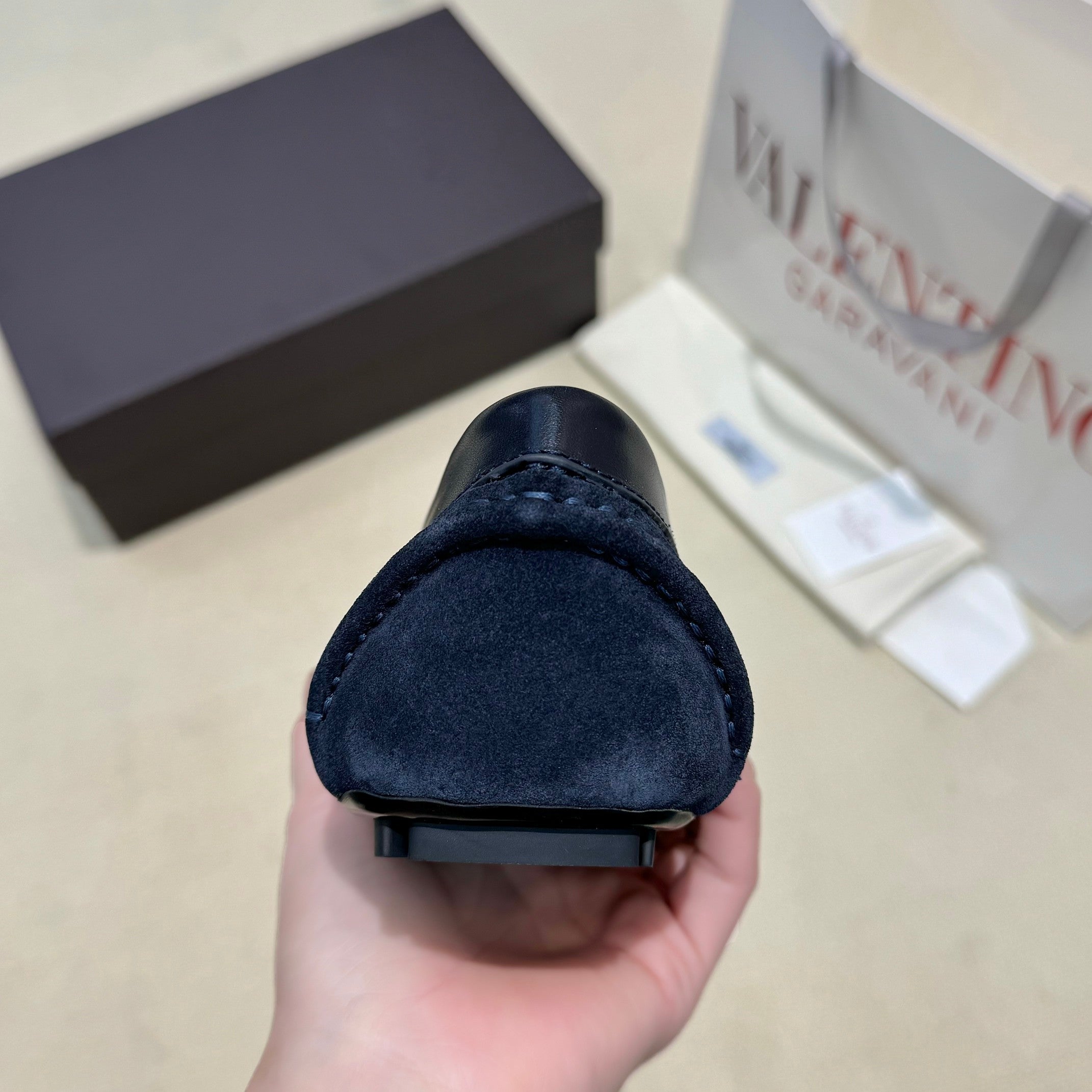 LuxluxHouse Best Quality Shoes Valentino