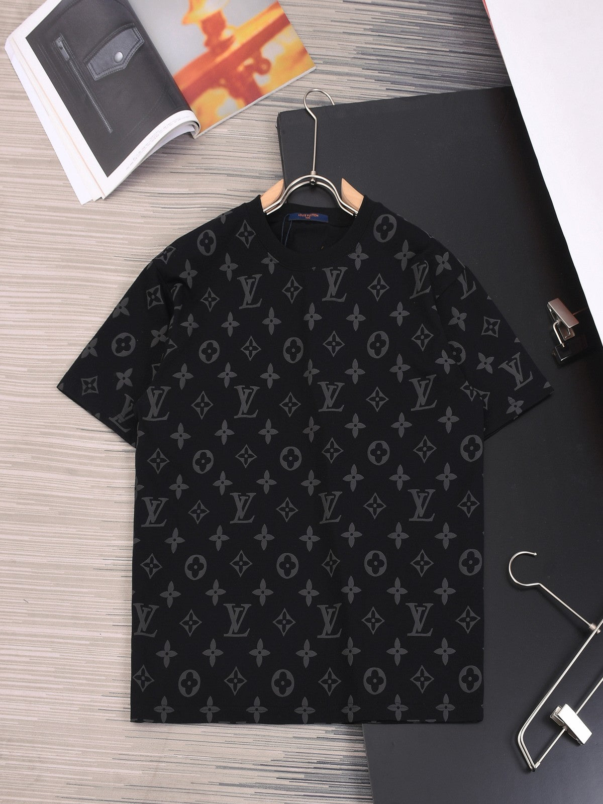 LuxluxHouse Best Quality Clothes T-shirt Louis Vuitton