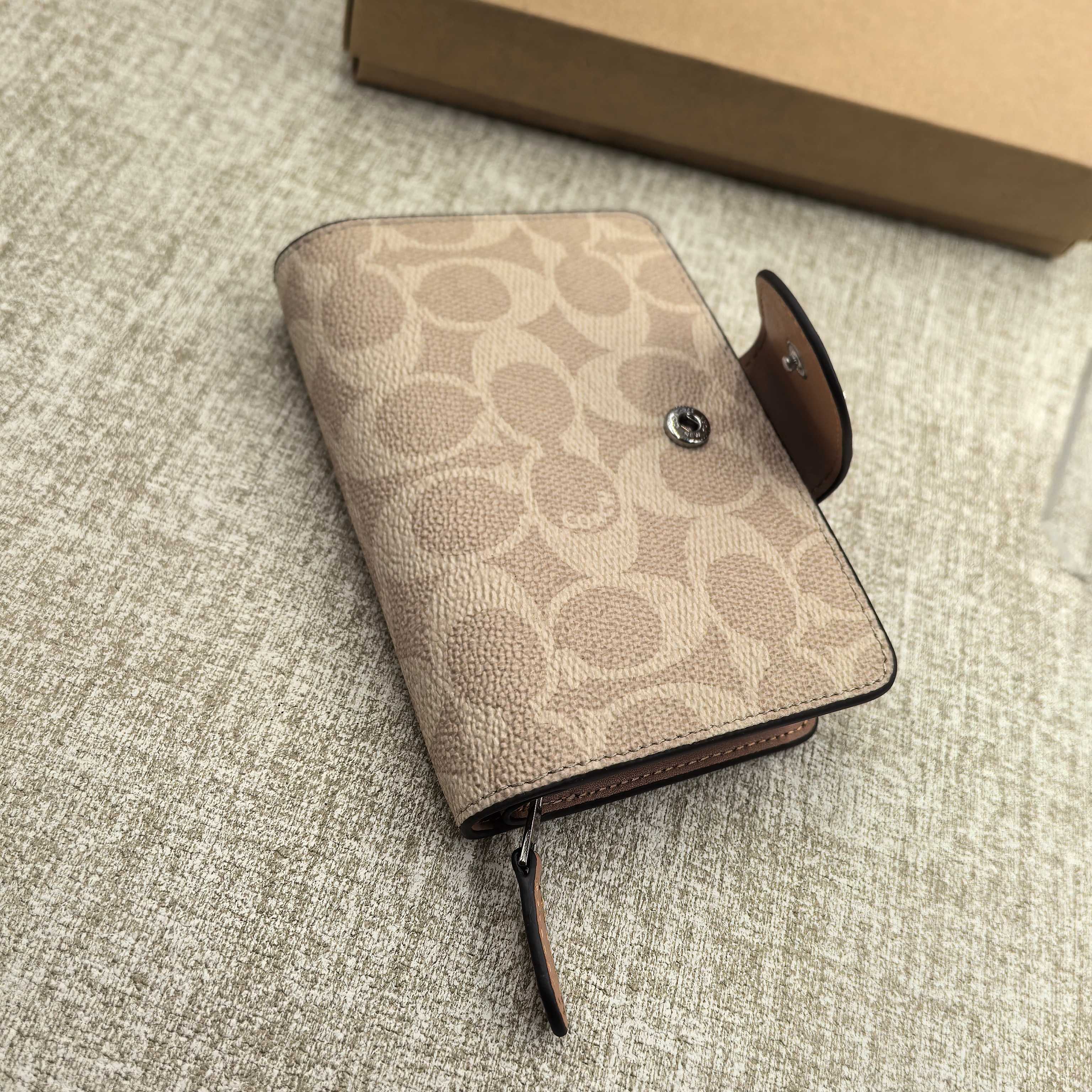 LuxluxHouse Best Quality Bags Coach
