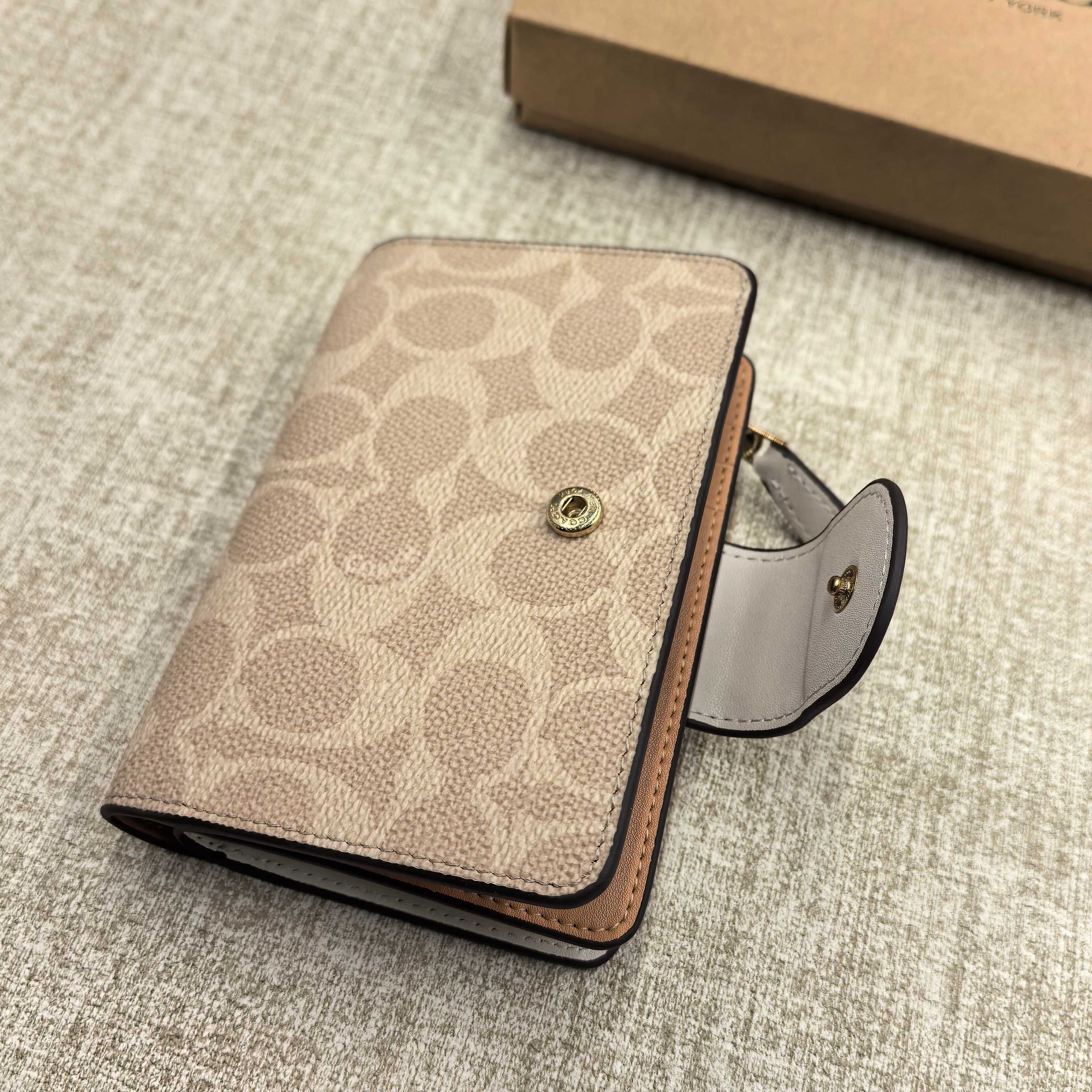 LuxluxHouse Best Quality Bags Coach