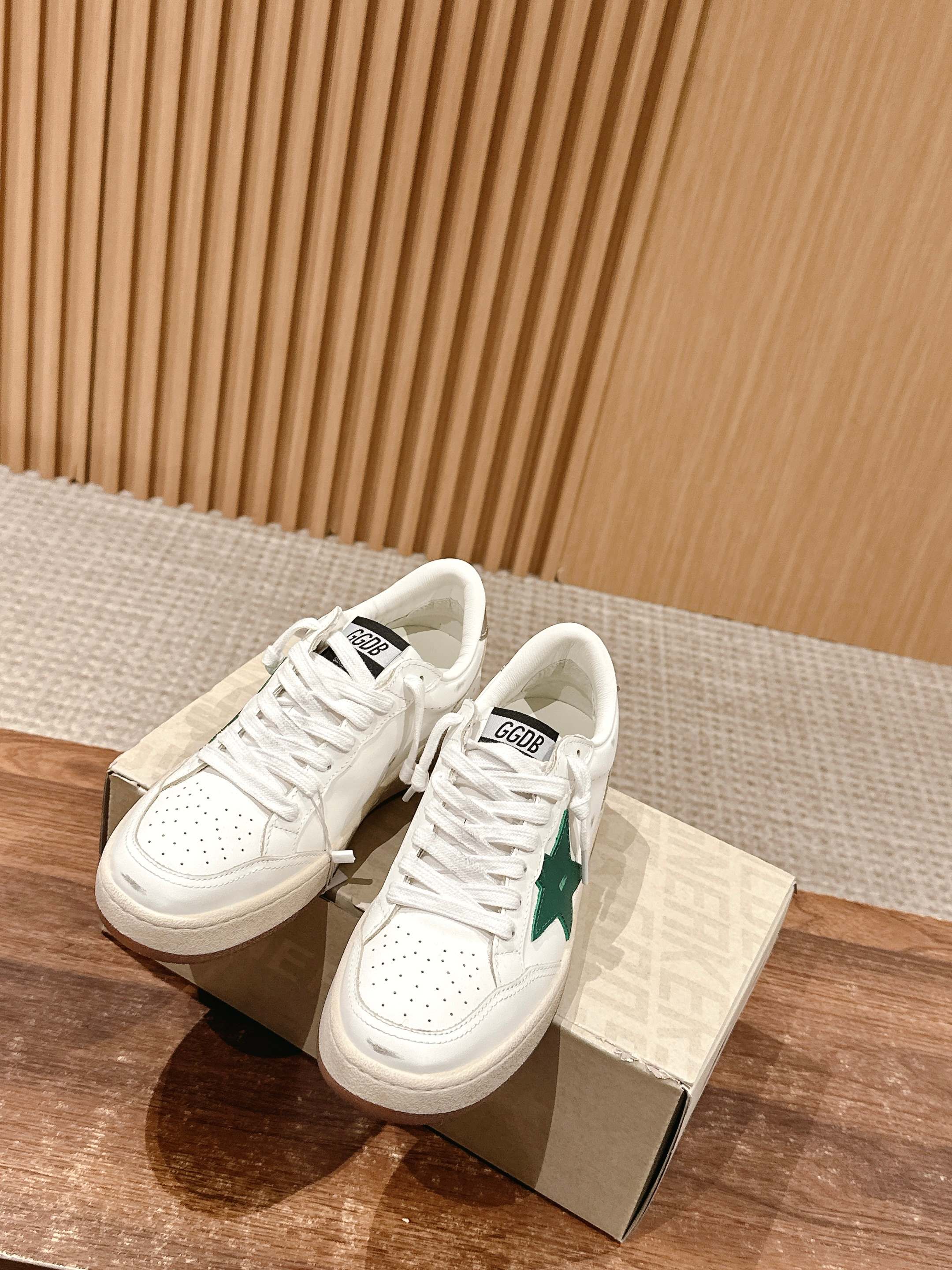 LuxluxHouse Best Quality Shoes Golden Goose
