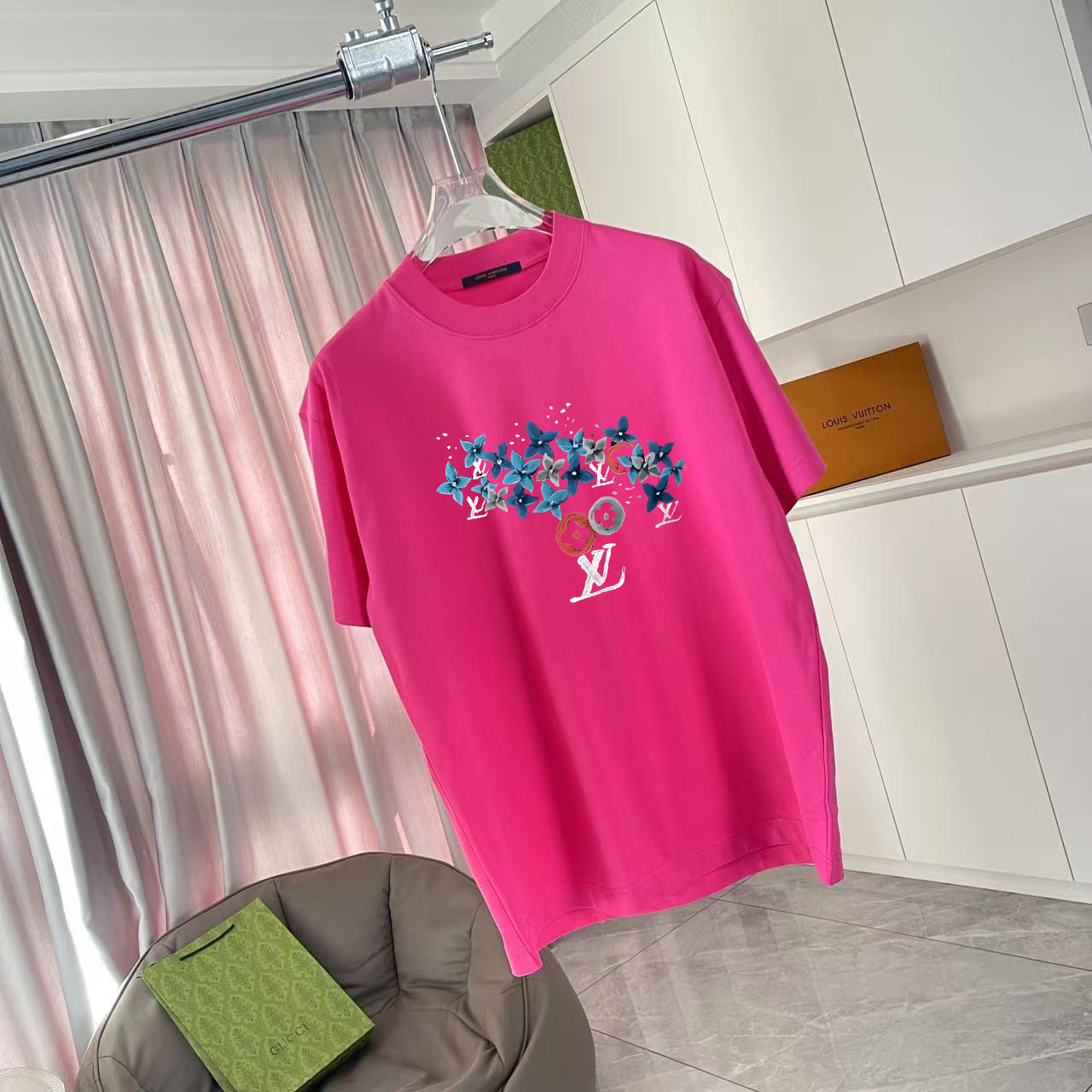 LuxluxHouse Best Quality Clothes T-shirt Louis Vuitton