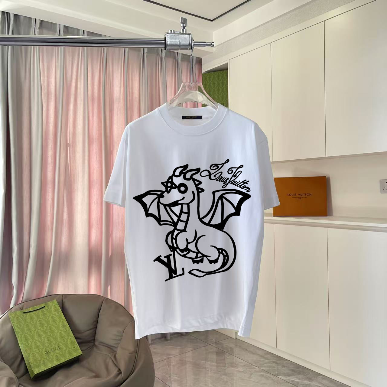 LuxluxHouse Best Quality Clothes T-shirt Louis Vuitton