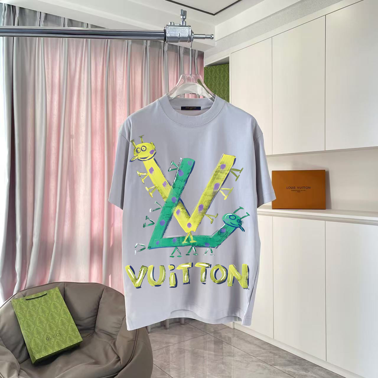 LuxluxHouse Best Quality Clothes T-shirt Louis Vuitton