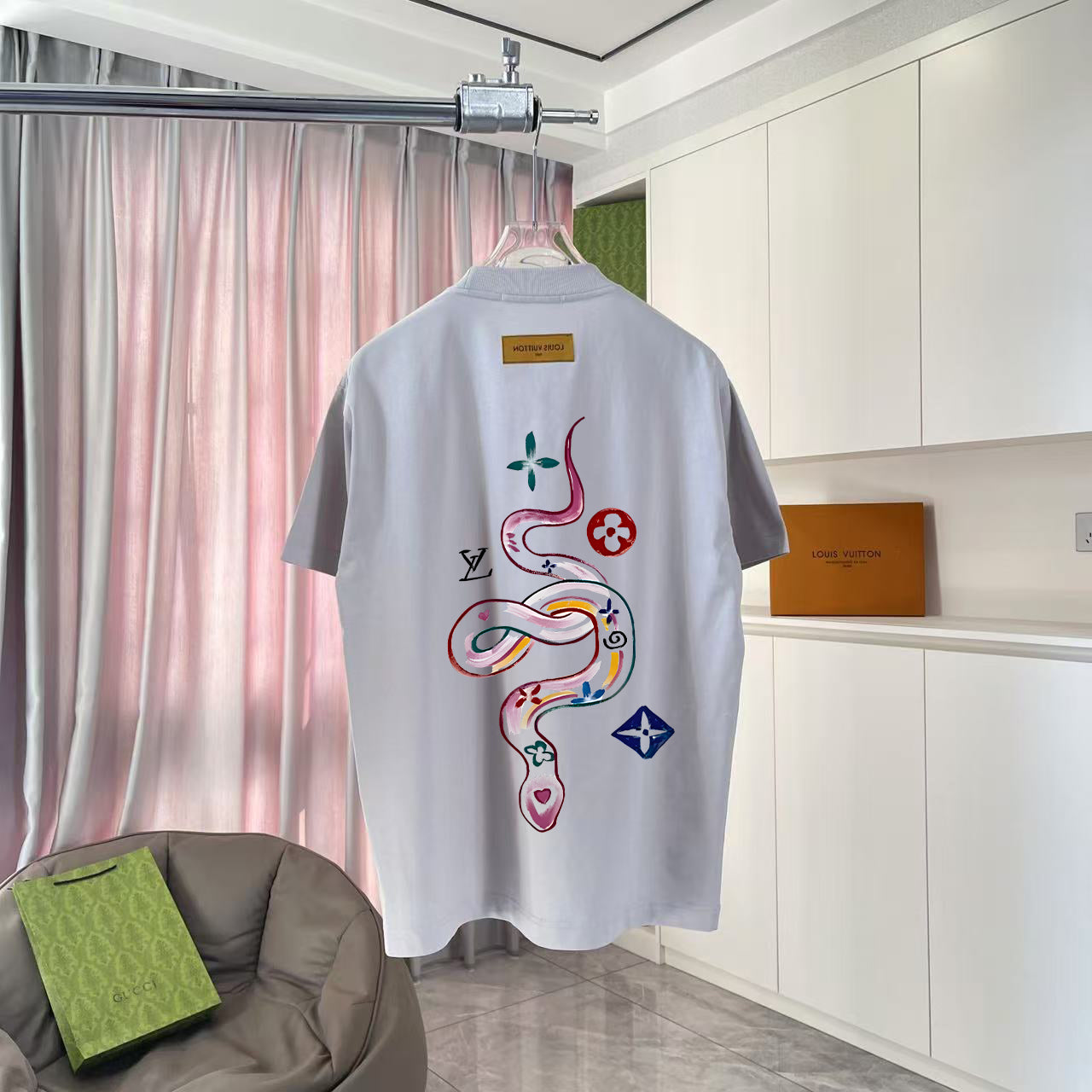 LuxluxHouse Best Quality Clothes T-shirt Louis Vuitton