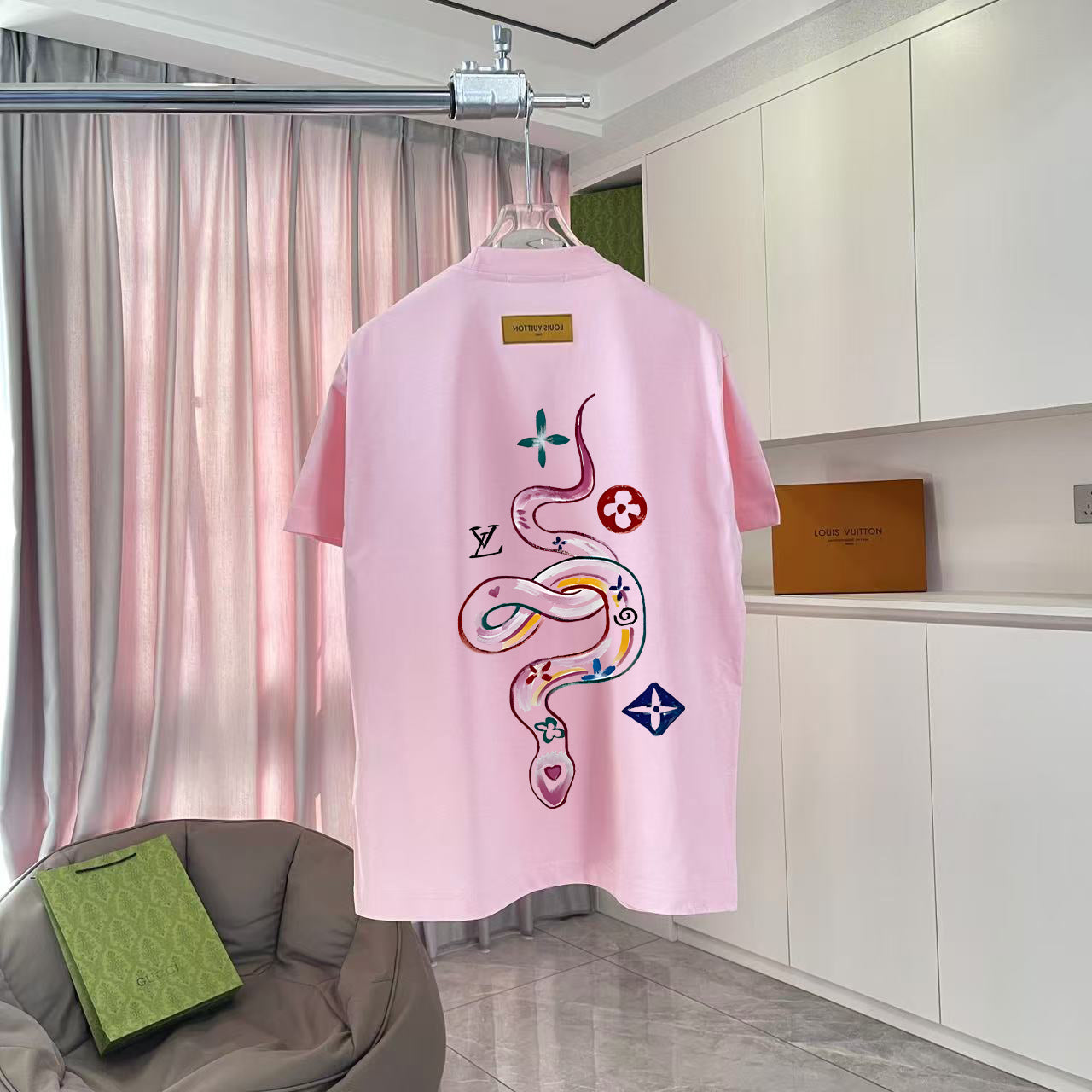 LuxluxHouse Best Quality Clothes T-shirt Louis Vuitton