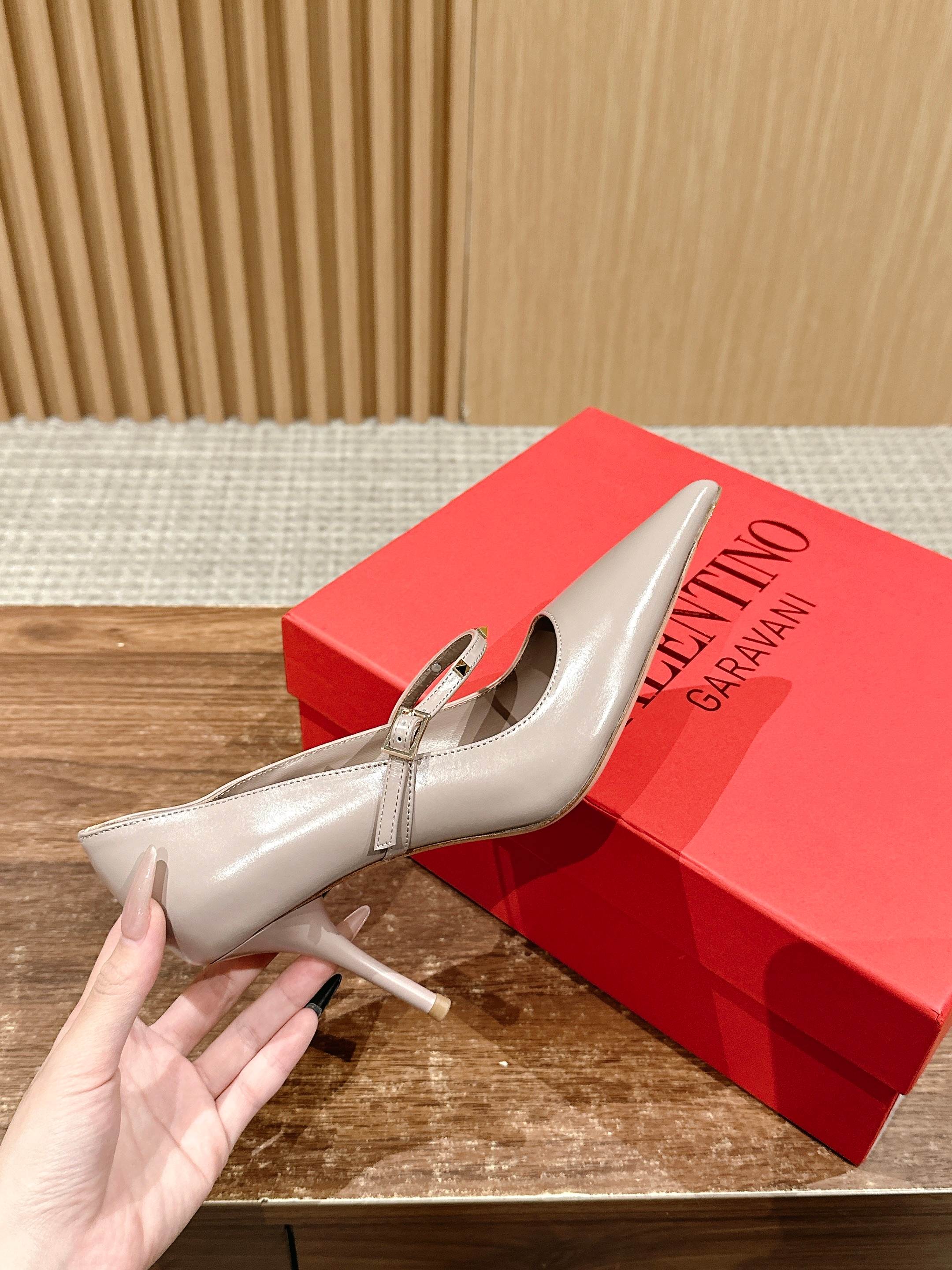 LuxluxHouse Best Quality Valentino Women Shoes
