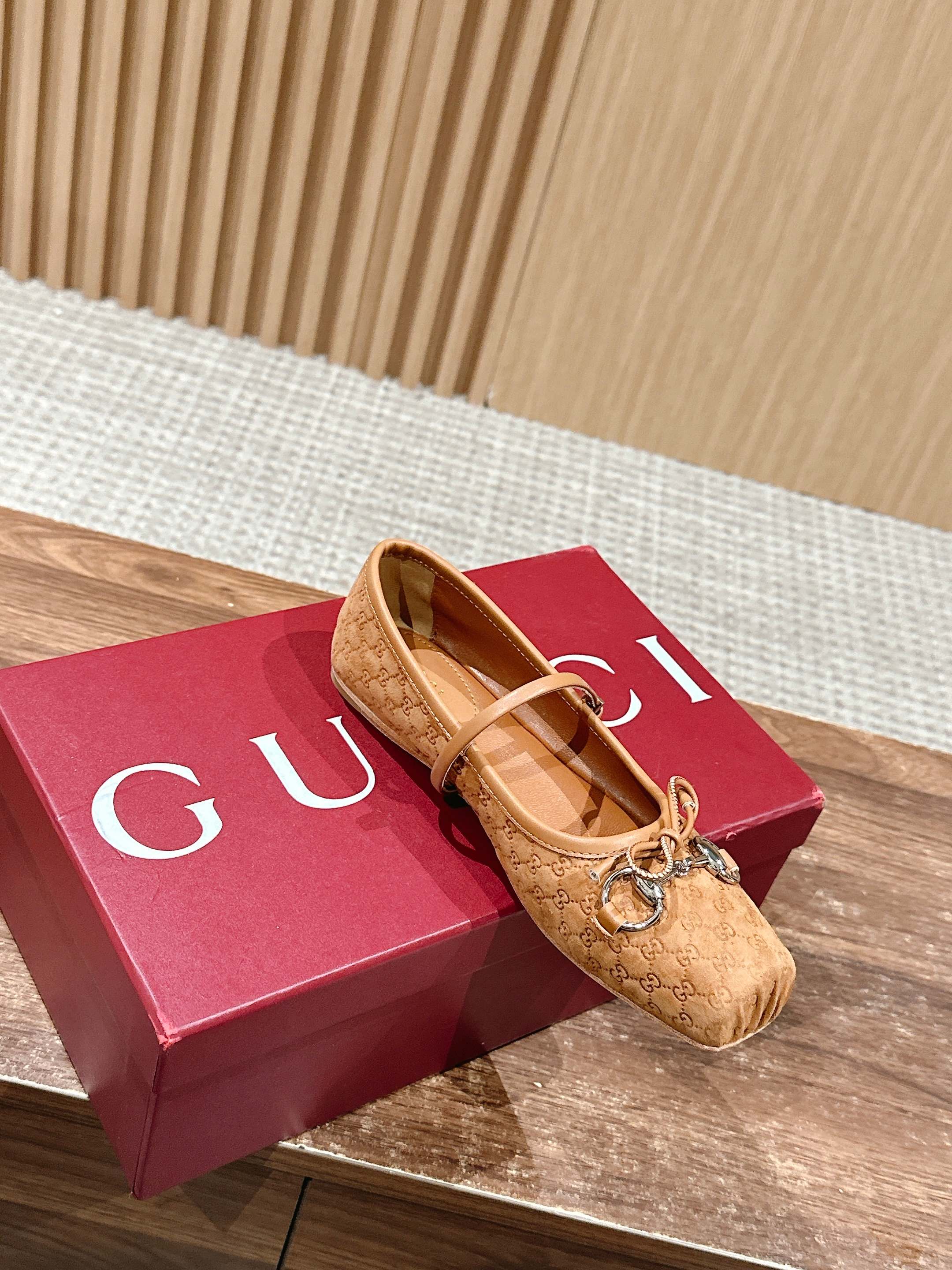 LuxluxHouse Best Quality Gucci Women Shoes