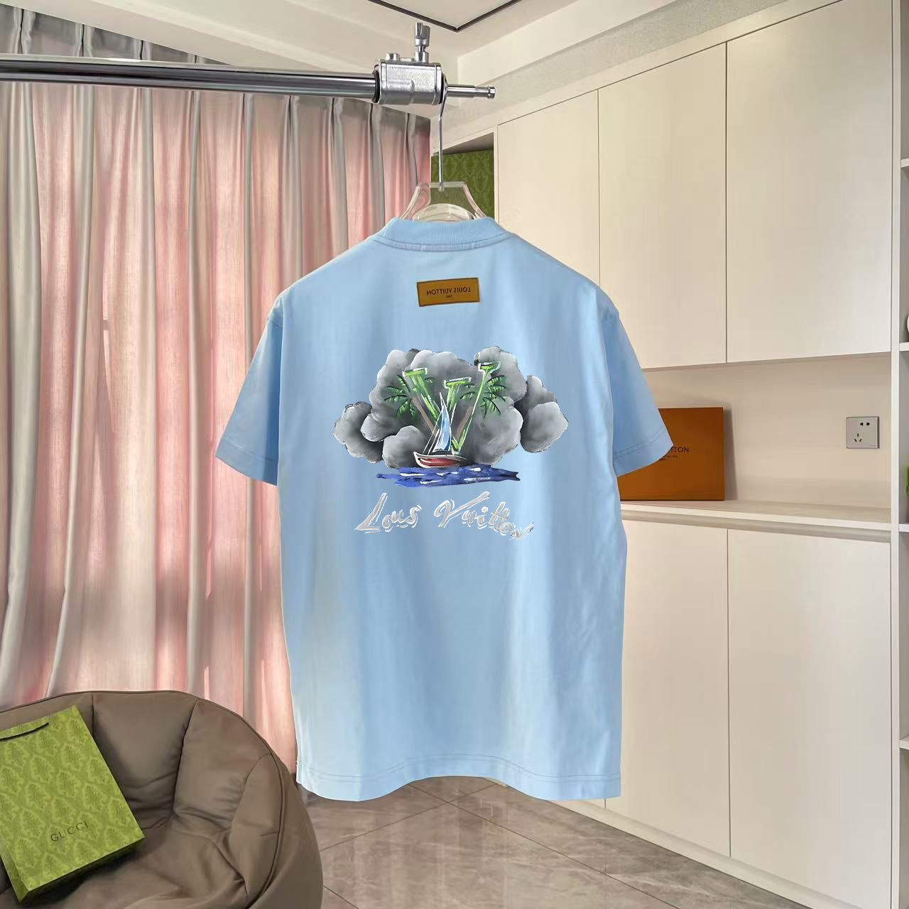 LuxluxHouse Best Quality Clothes T-shirt Louis Vuitton