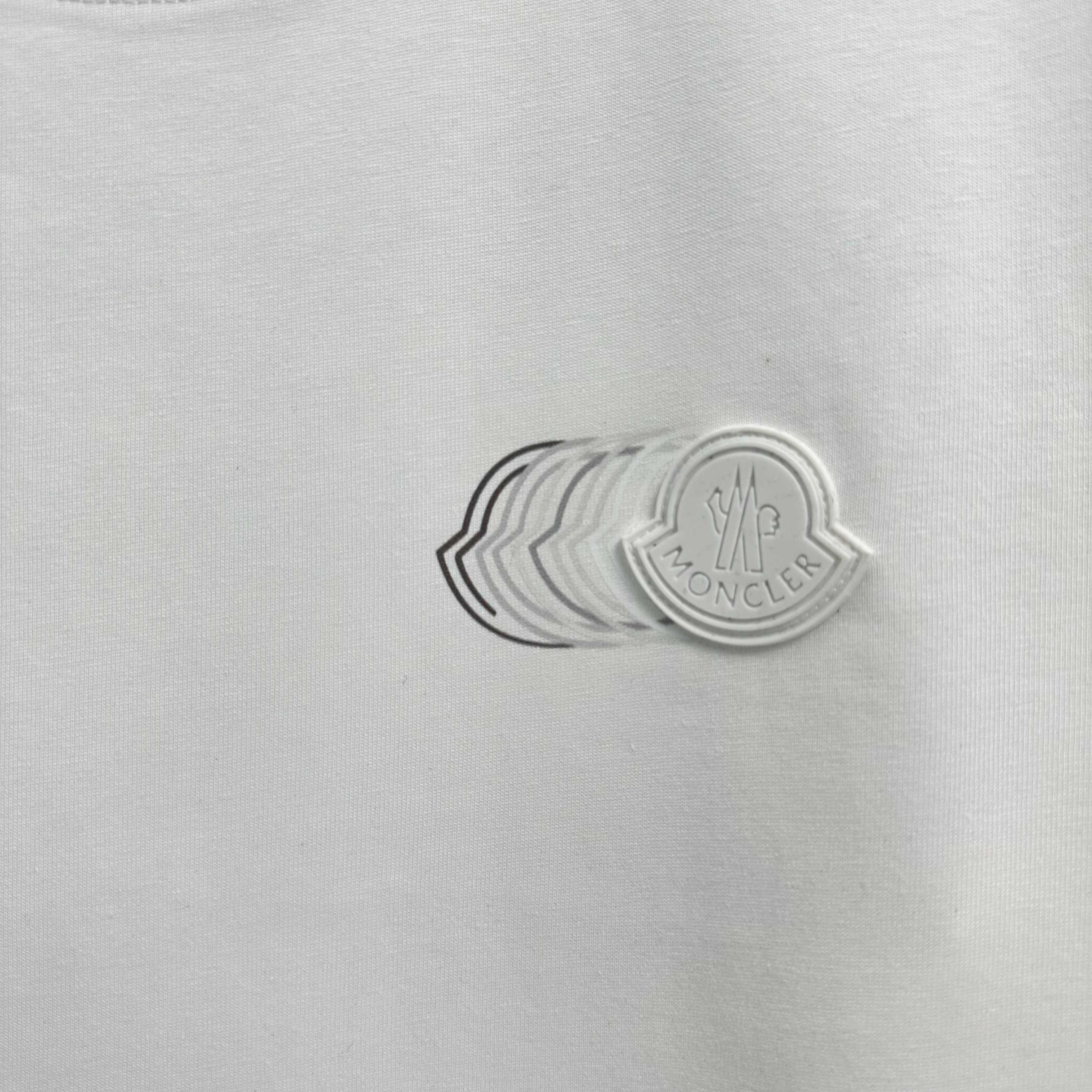 LuxluxHouse Best Quality Clothes T-shirt Moncler