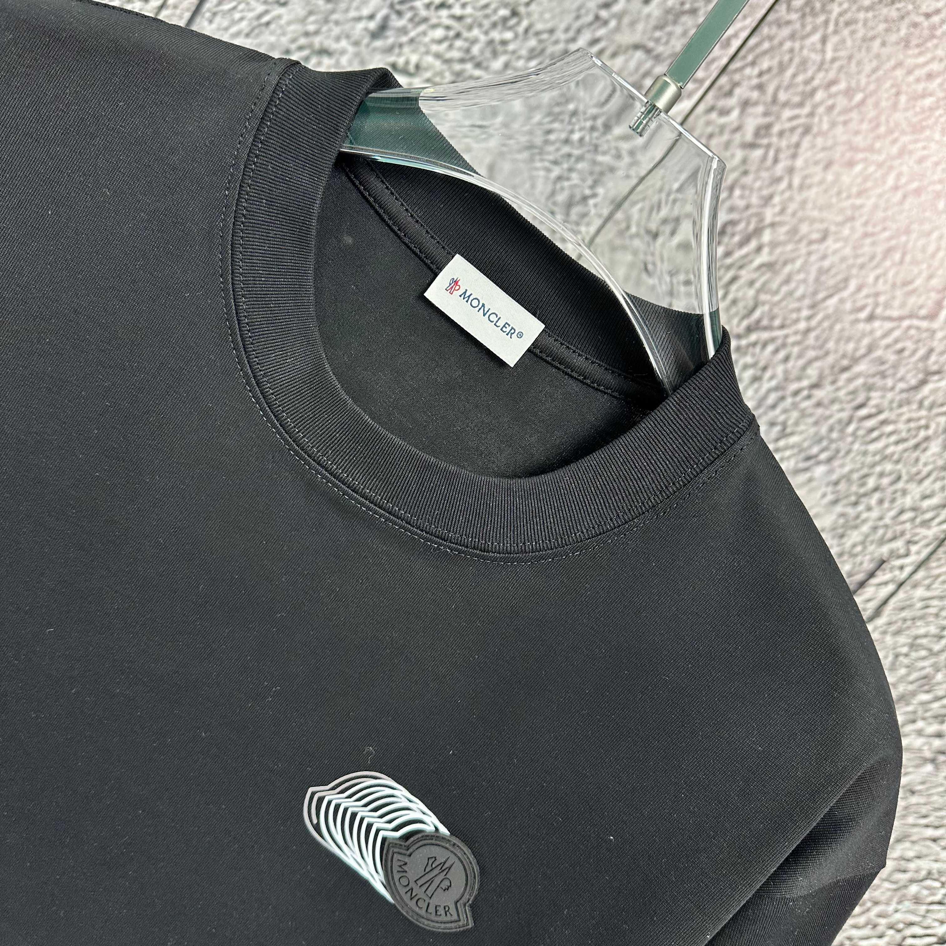 LuxluxHouse Best Quality Clothes T-shirt Moncler