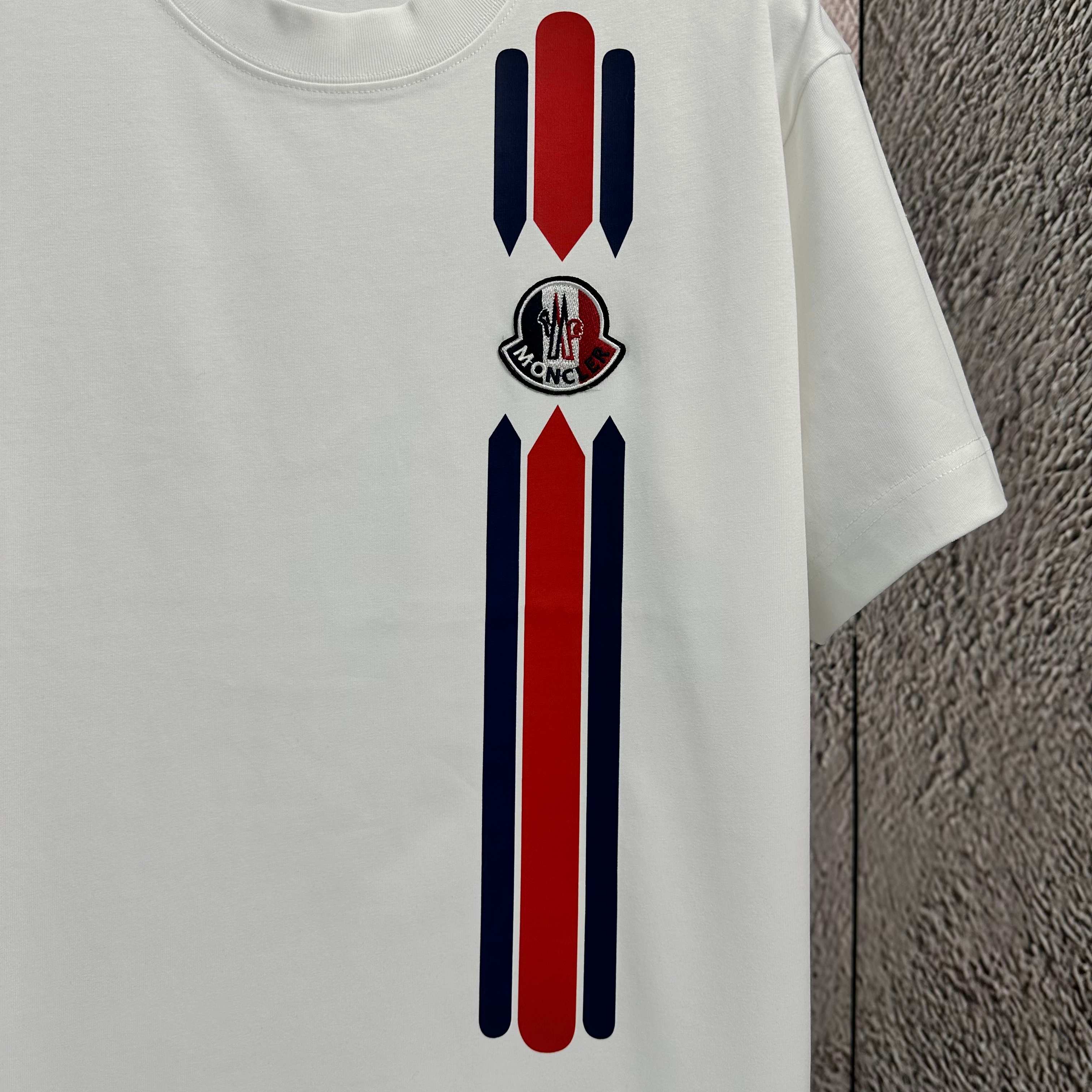 LuxluxHouse Best Quality Clothes T-shirt Moncler