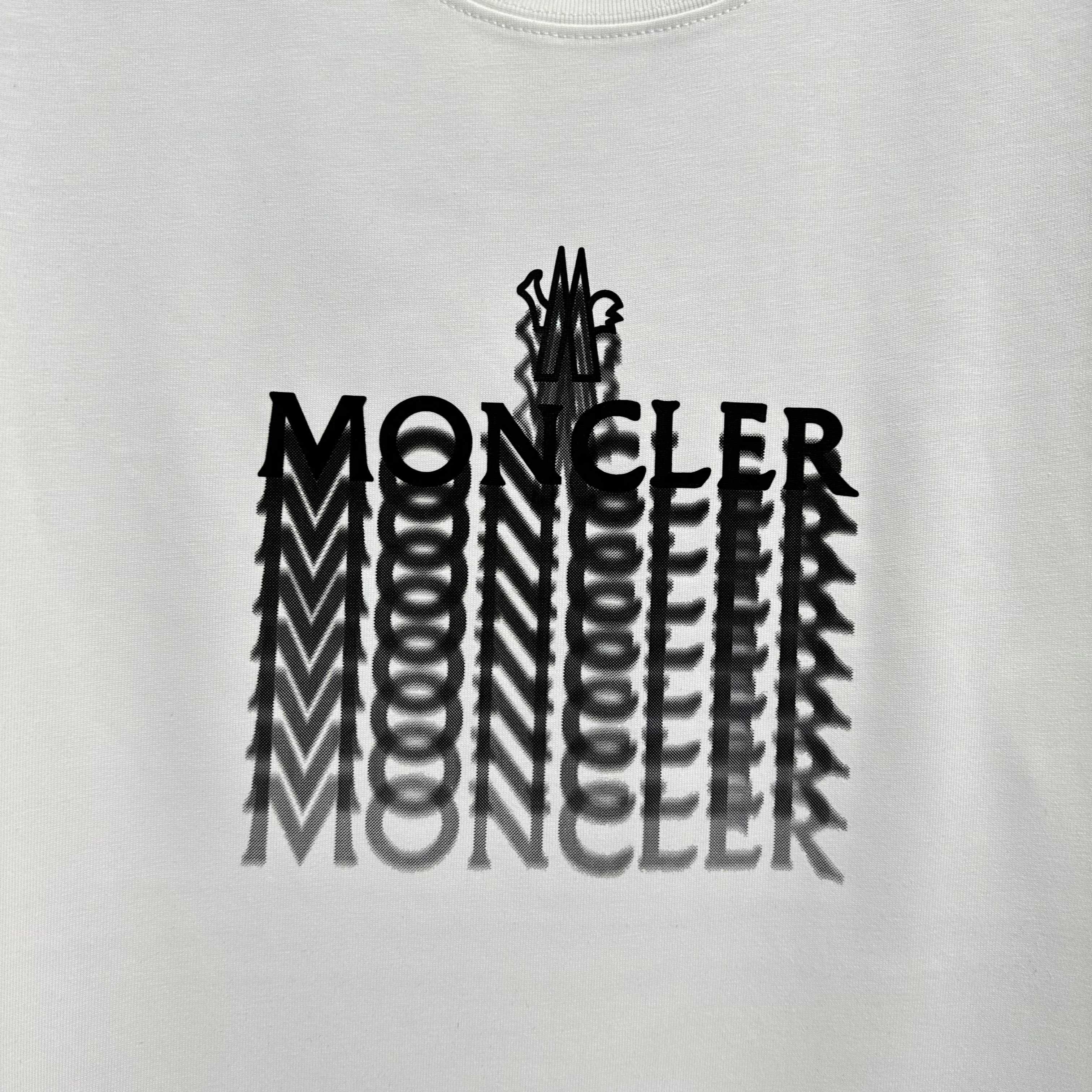 LuxluxHouse Best Quality Clothes T-shirt Moncler
