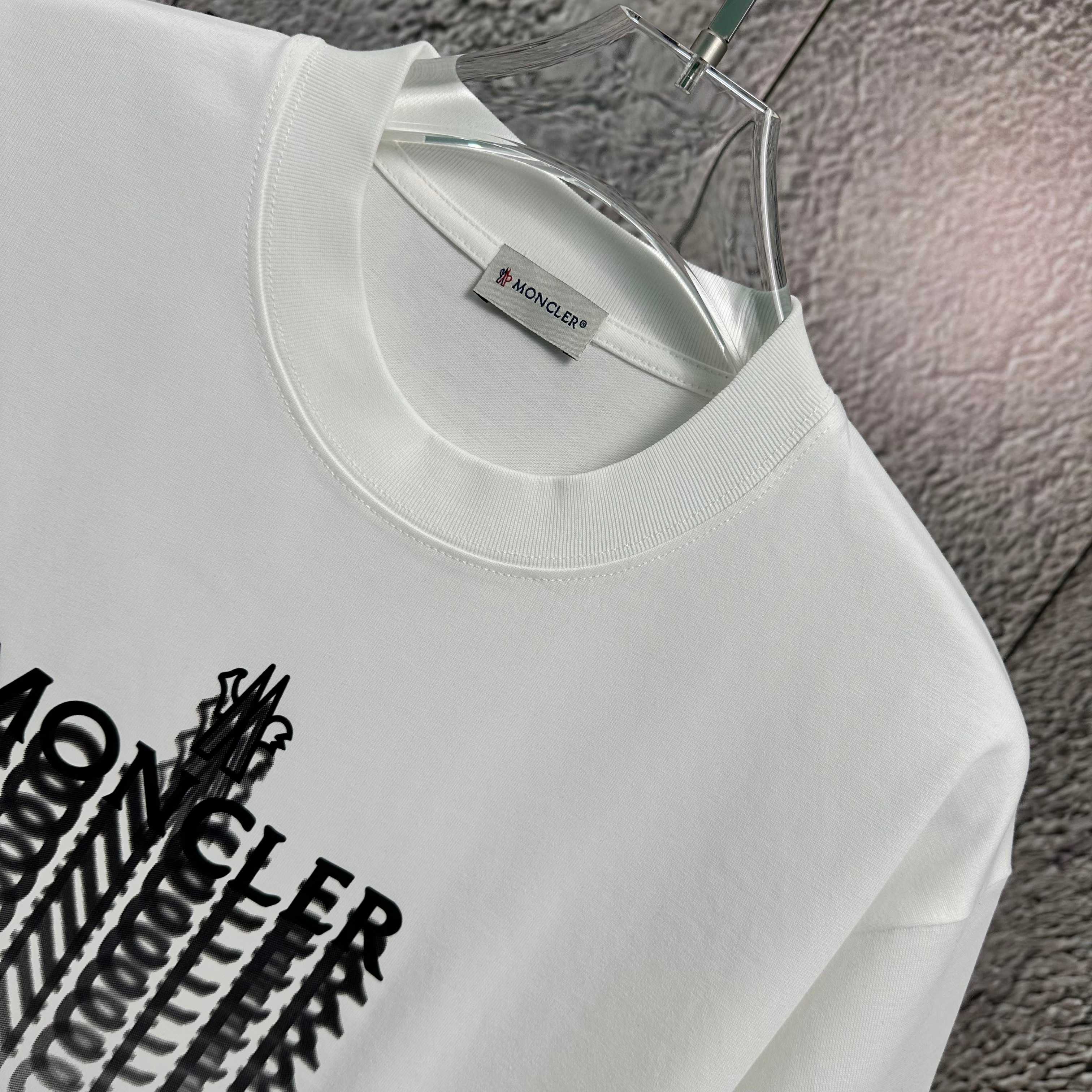 LuxluxHouse Best Quality Clothes T-shirt Moncler