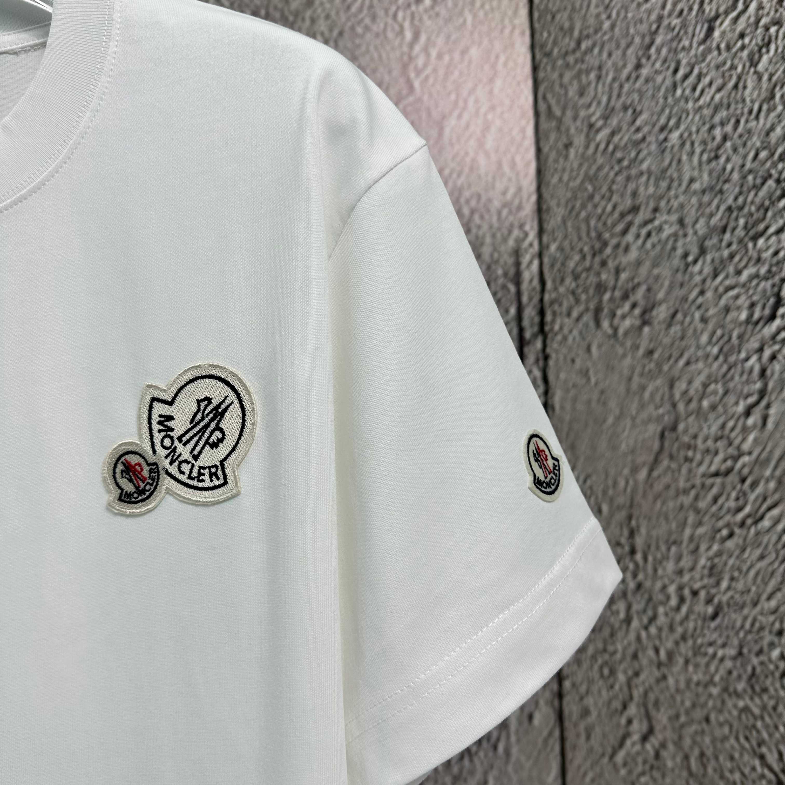 LuxluxHouse Best Quality Clothes T-shirt Moncler