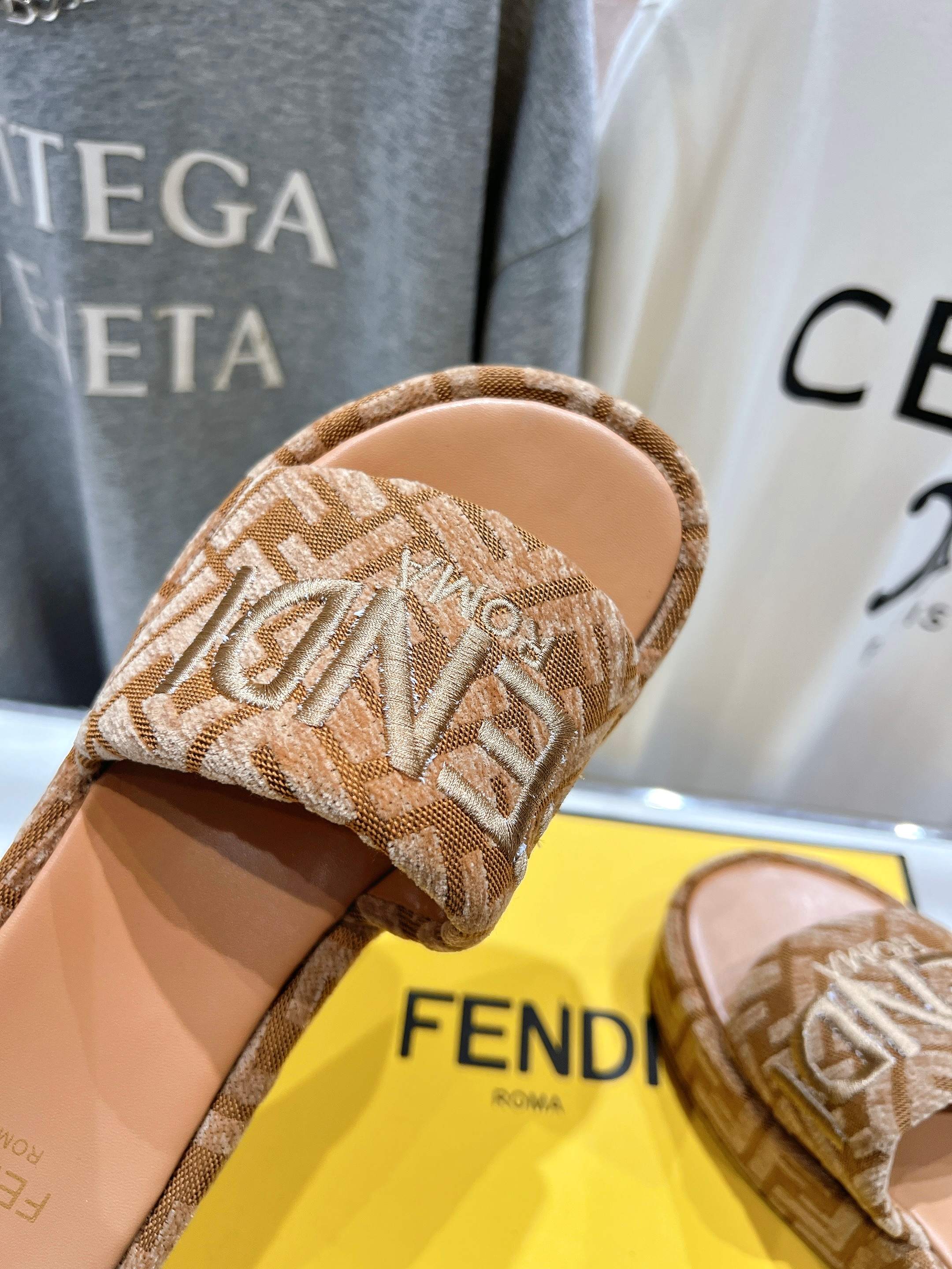 LuxluxHouse Best Quality Fendi Women Shoes