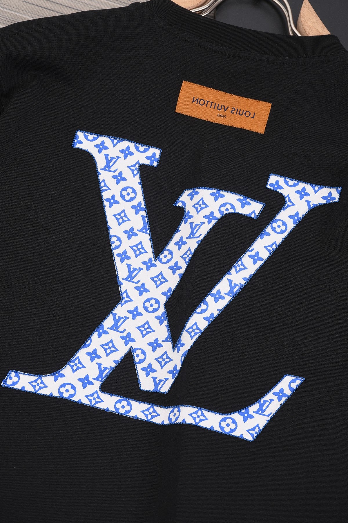 LuxluxHouse Best Quality Clothes T-shirt Louis Vuitton