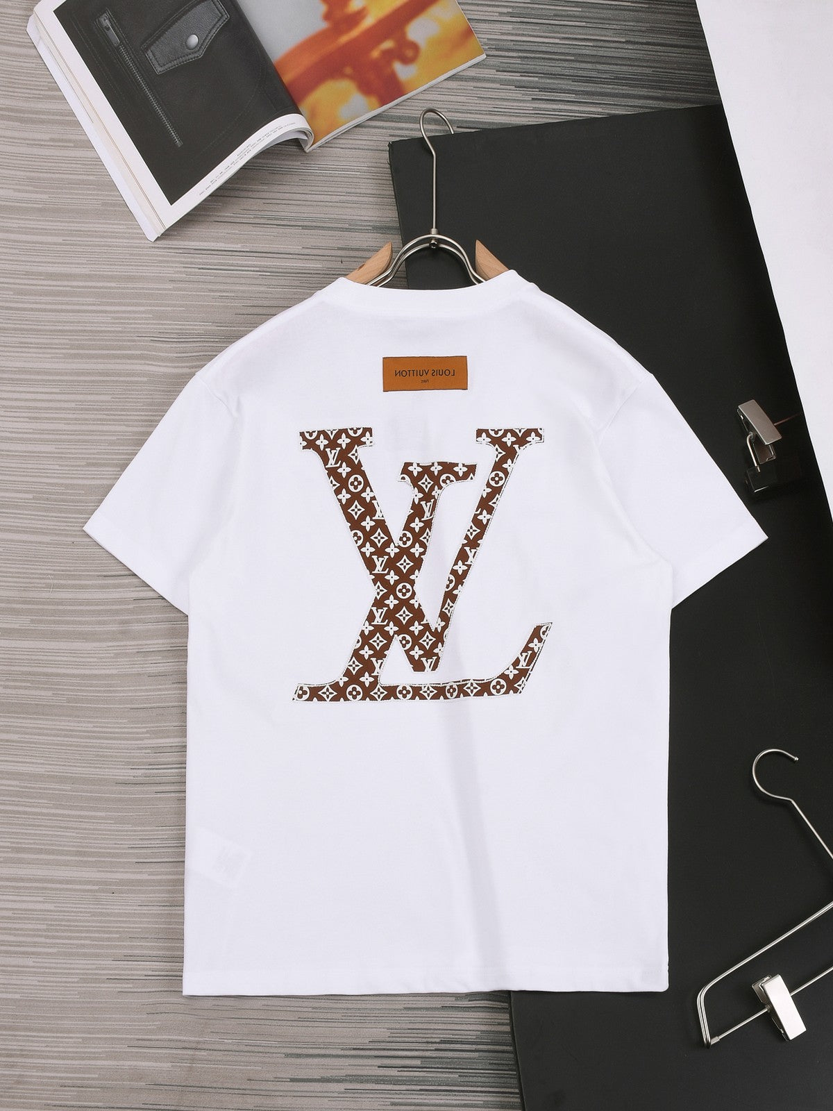 LuxluxHouse Best Quality Clothes T-shirt Louis Vuitton