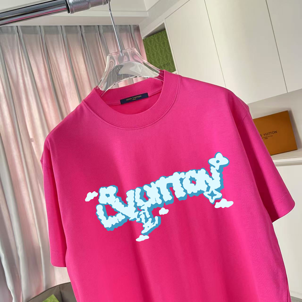 LuxluxHouse Best Quality Clothes T-shirt Louis Vuitton