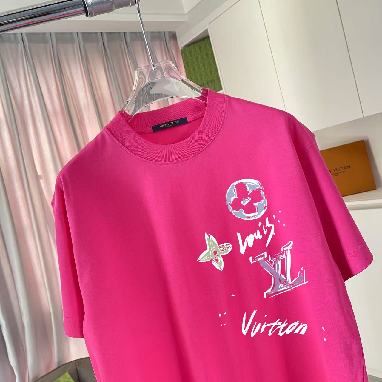 LuxluxHouse Best Quality Clothes T-shirt Louis Vuitton