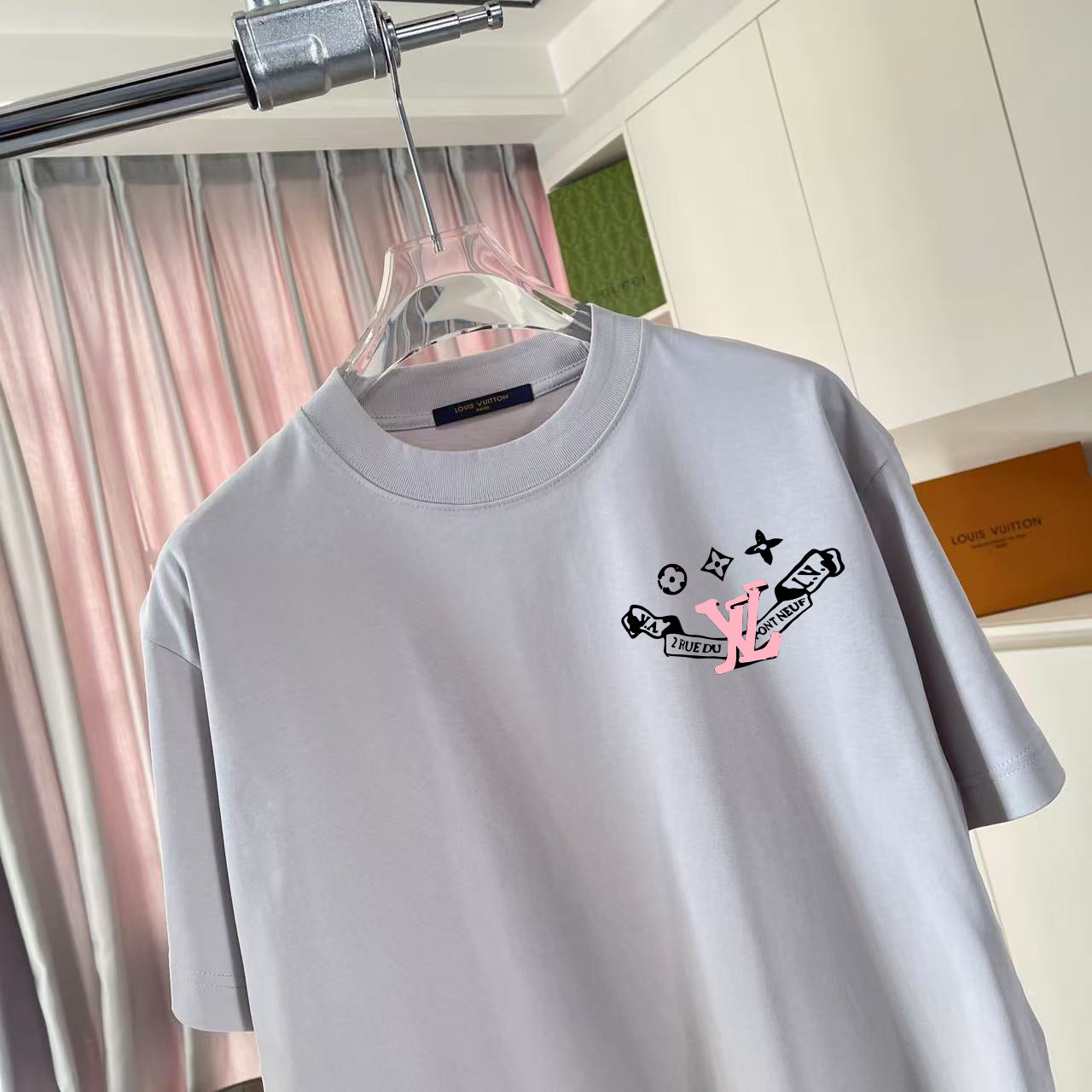 LuxluxHouse Best Quality Clothes T-shirt Louis Vuitton