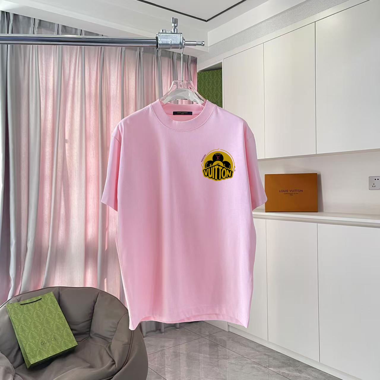 LuxluxHouse Best Quality Clothes T-shirt Louis Vuitton