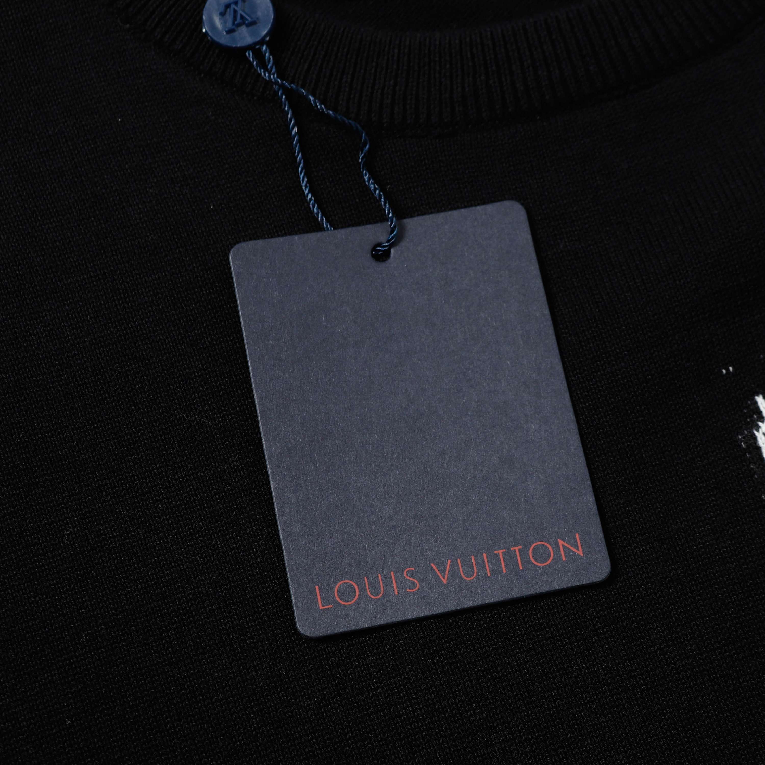 LuxluxHouse Best Quality Clothes T-shirt Louis Vuitton
