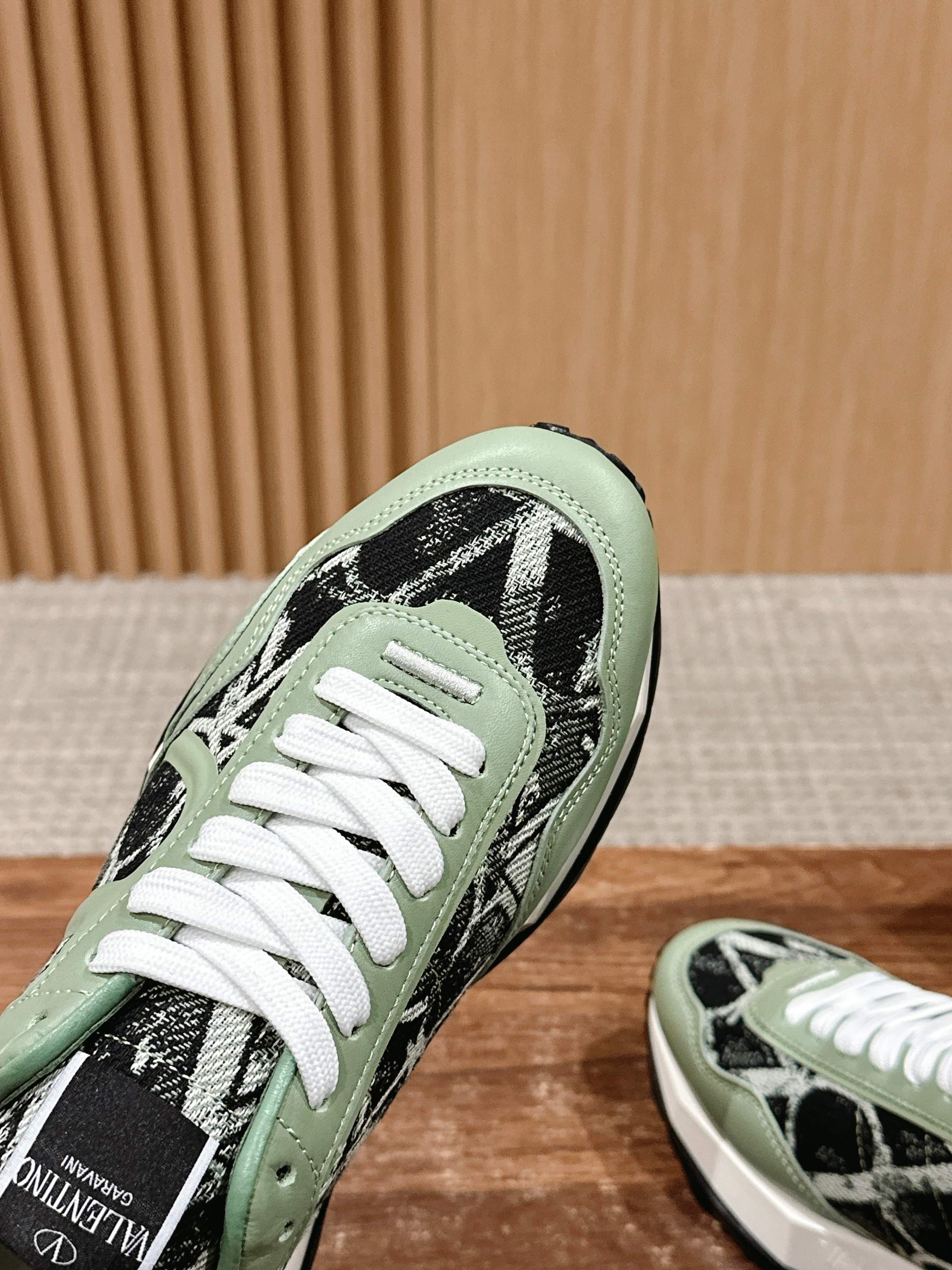 LuxluxHouse Best Quality Valentino Women Shoes