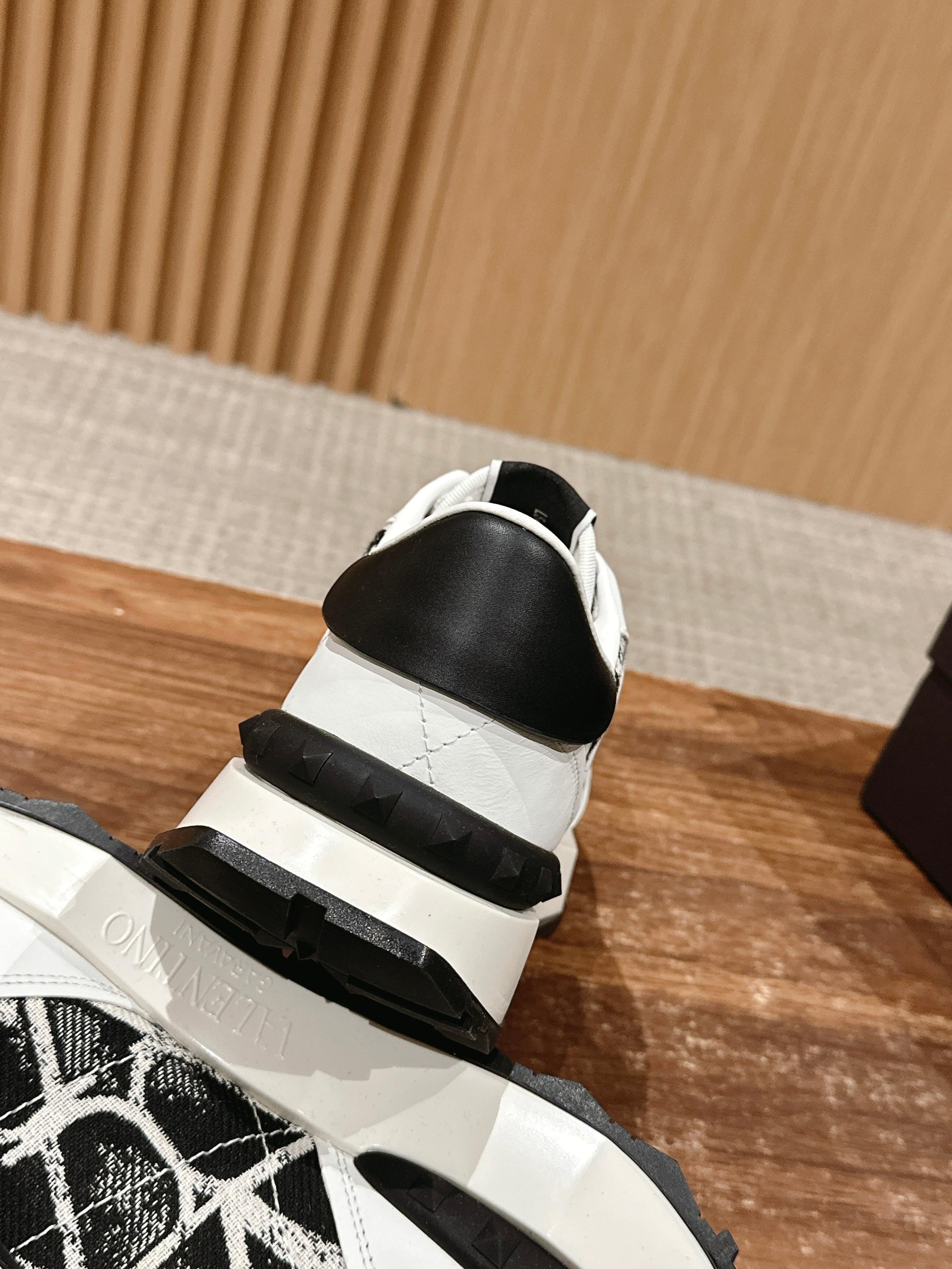 LuxluxHouse Best Quality Valentino Women Shoes