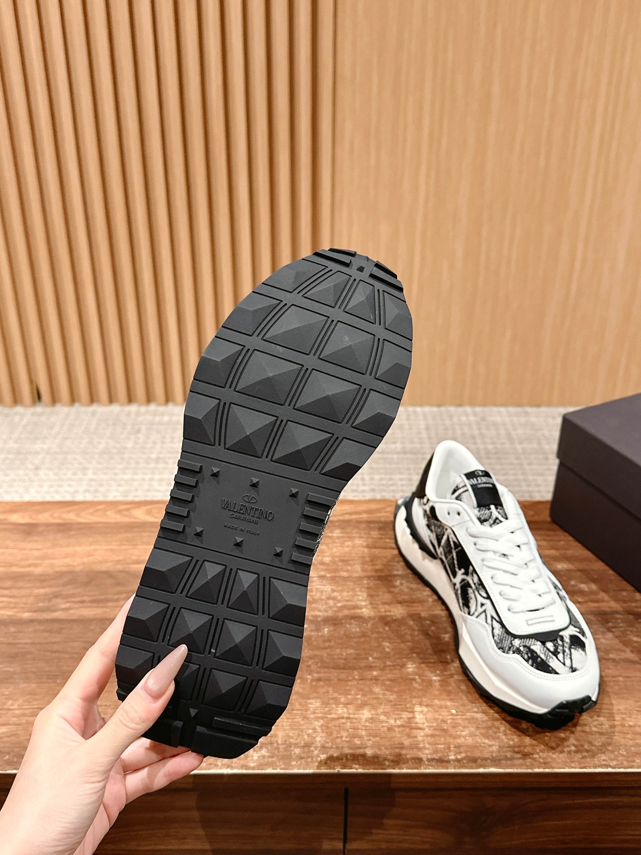 LuxluxHouse Best Quality Valentino Women Shoes