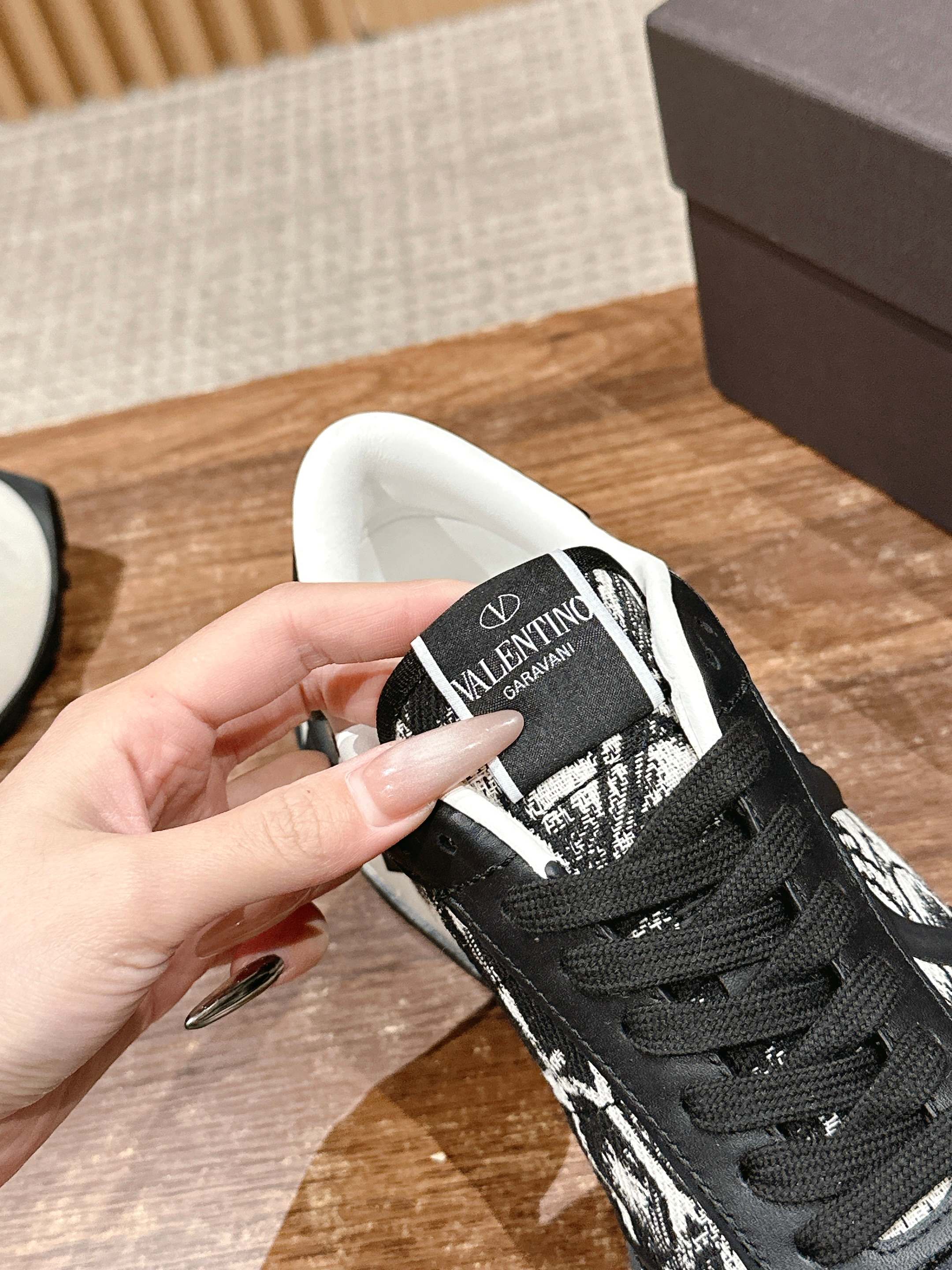 LuxluxHouse Best Quality Valentino Women Shoes
