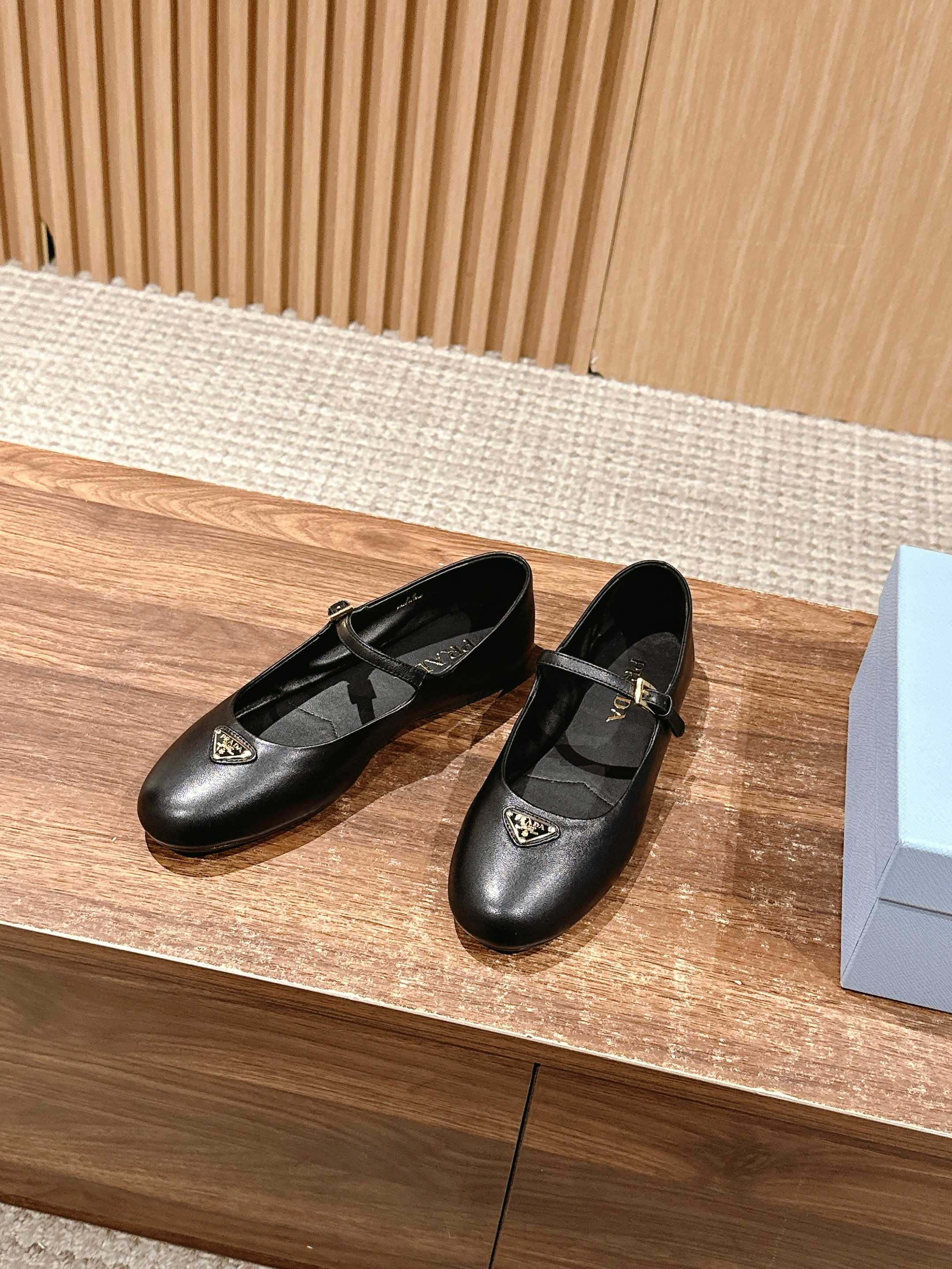LuxluxHouse Best Quality Women Shoes Prada