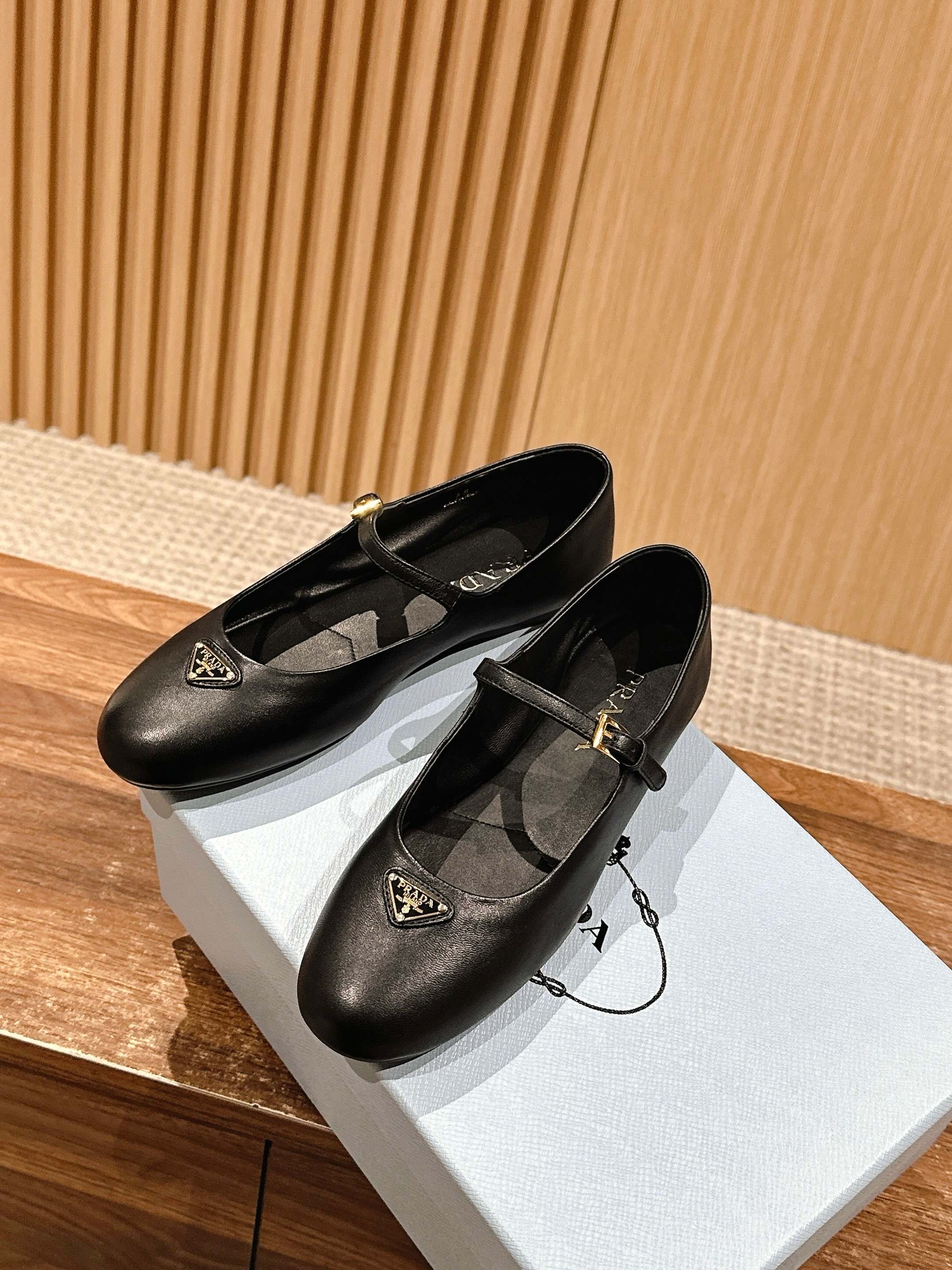 LuxluxHouse Best Quality Women Shoes Prada