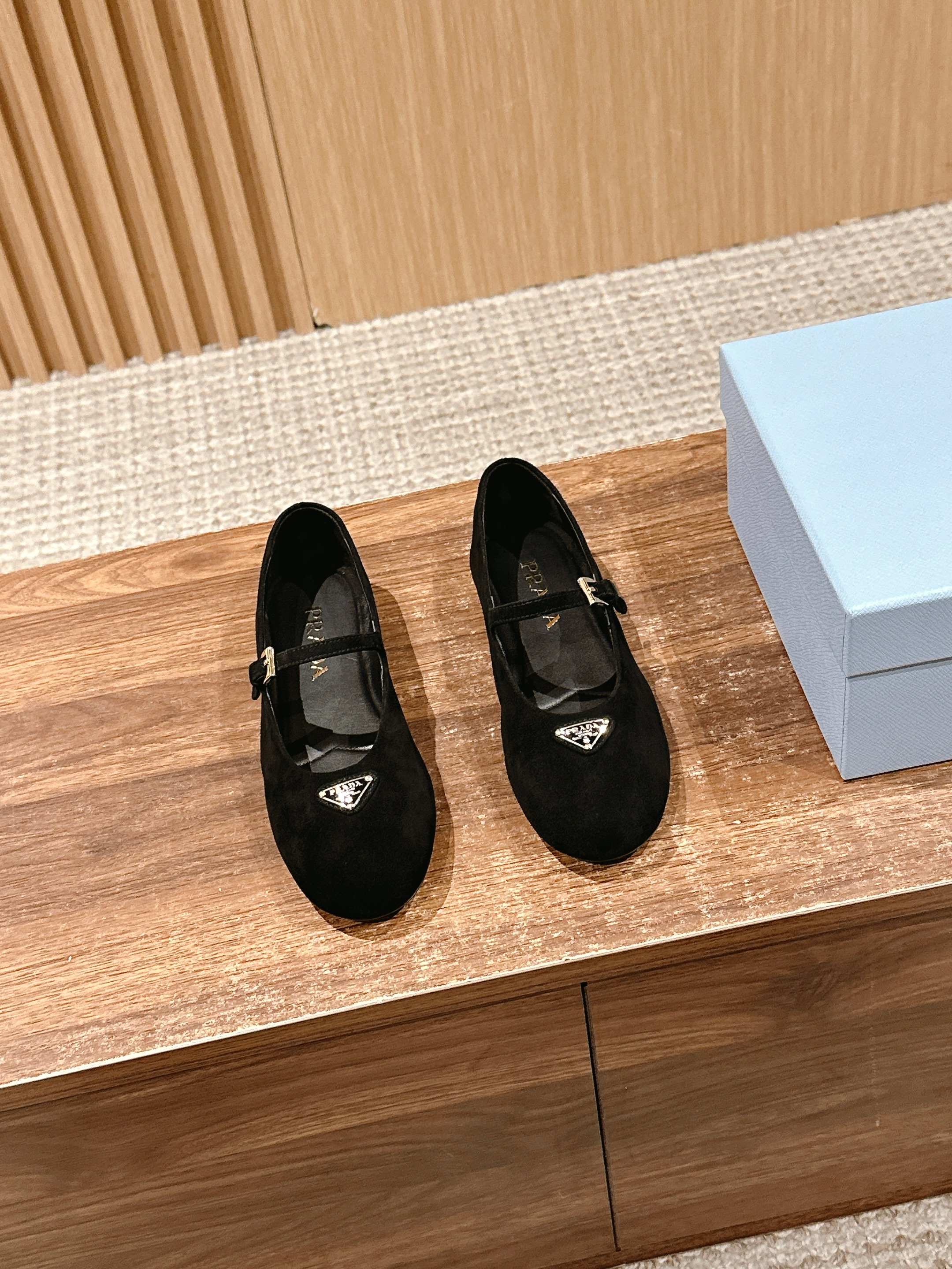 LuxluxHouse Best Quality Women Shoes Prada