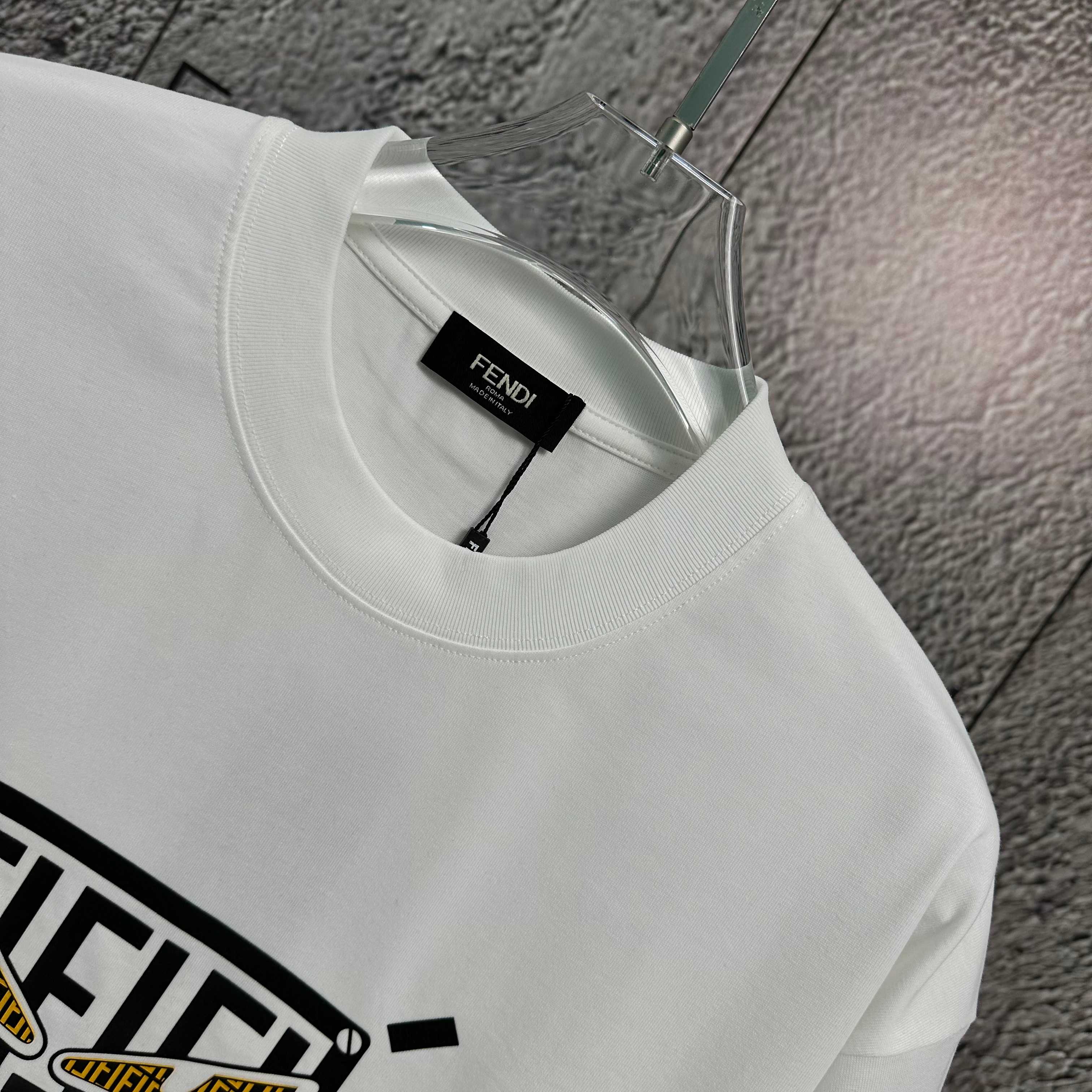 LuxluxHouse Best Quality Clothes Fendi T-shirt