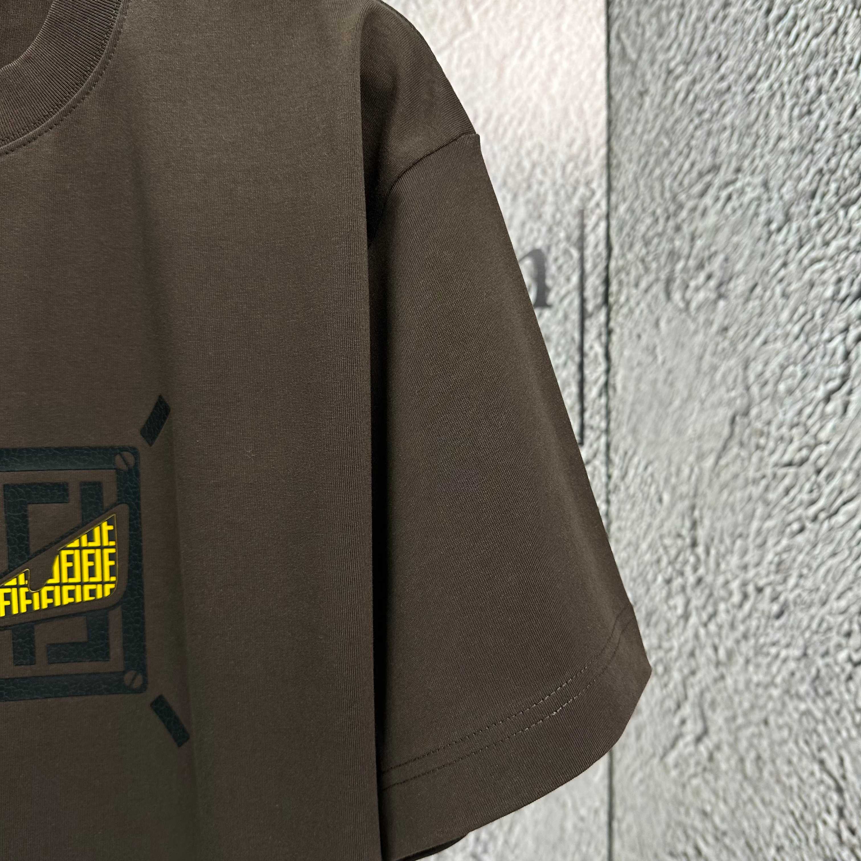 LuxluxHouse Best Quality Clothes Fendi T-shirt