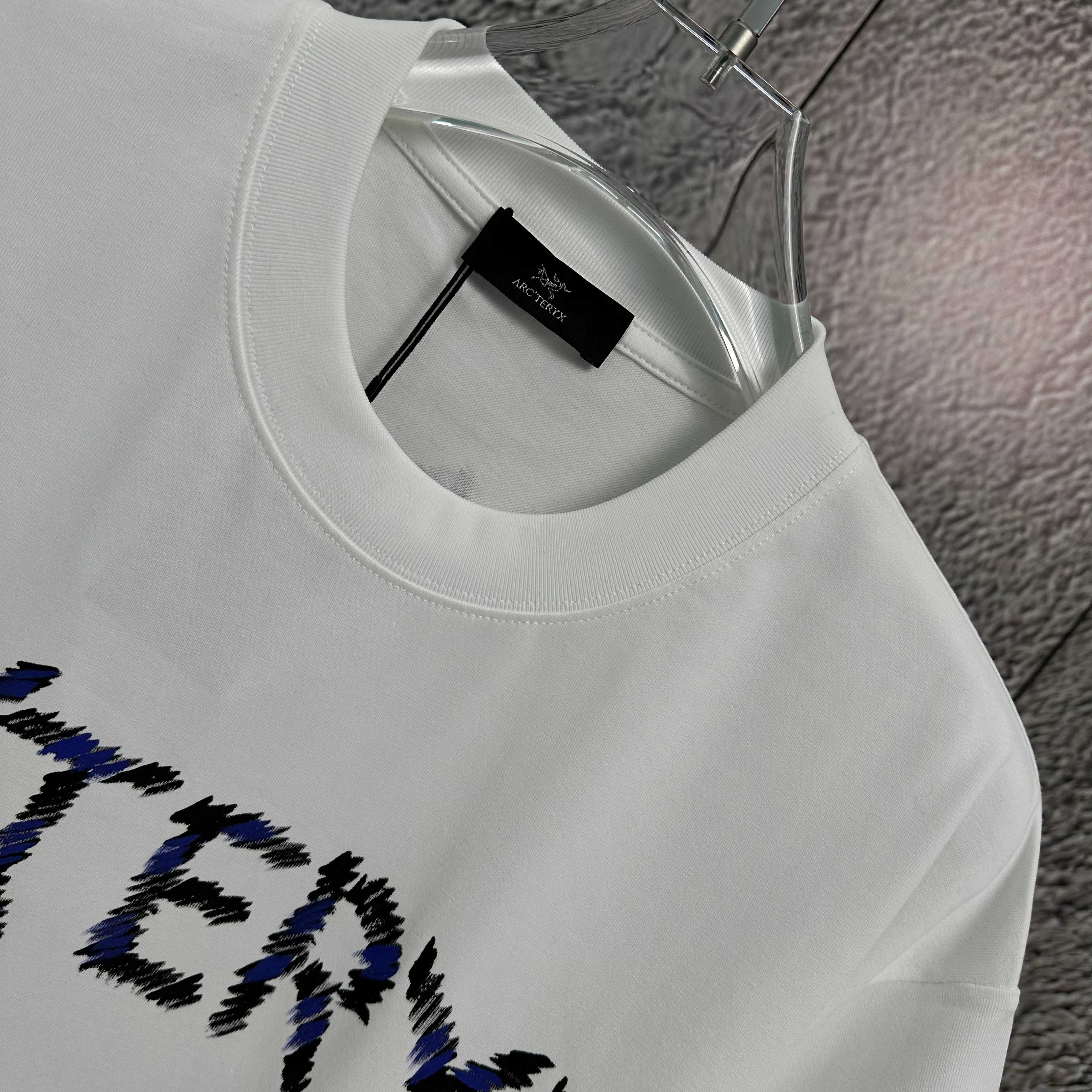 LuxluxHouse Best Quality Clothes T-shirt Arcteryx