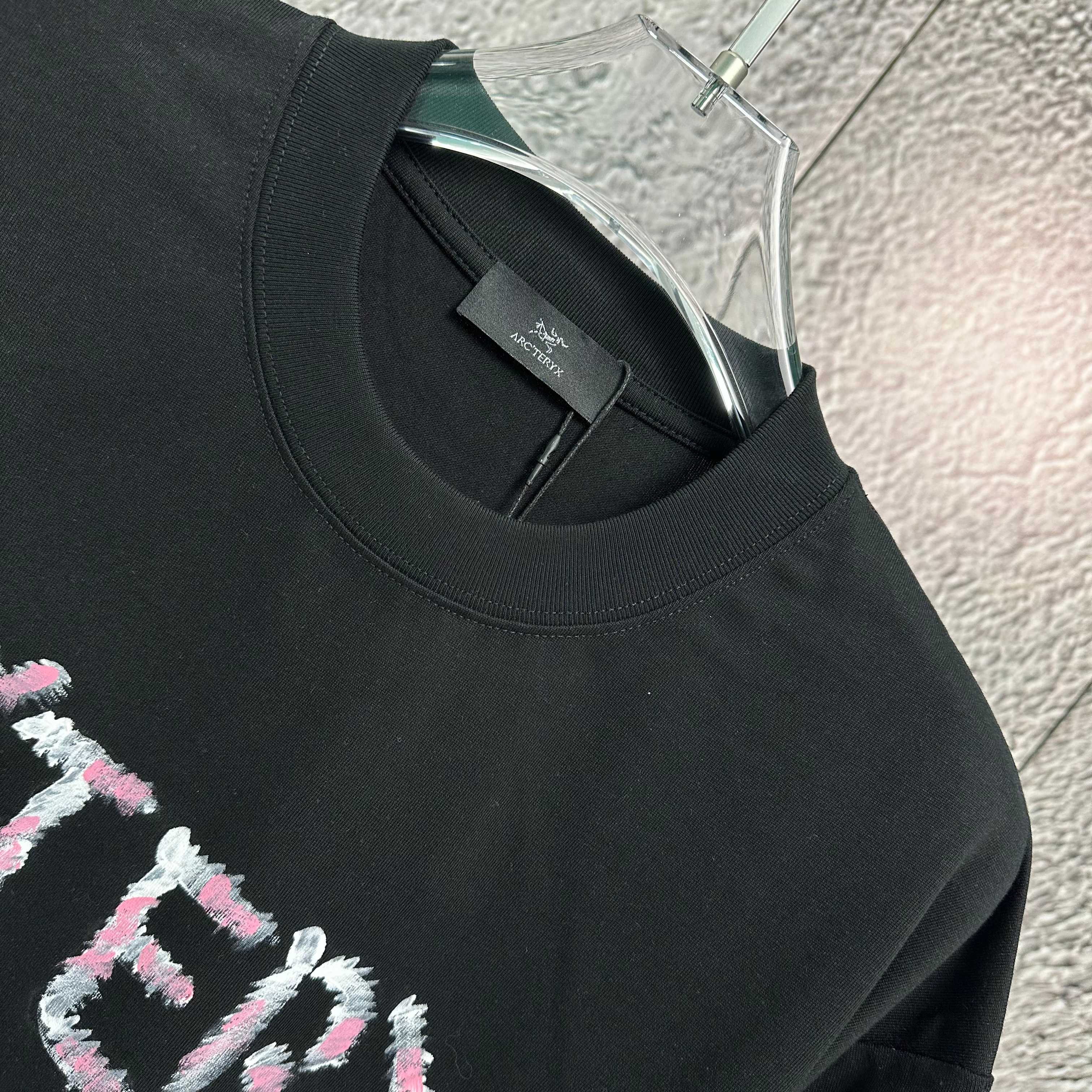 LuxluxHouse Best Quality Clothes T-shirt Arcteryx
