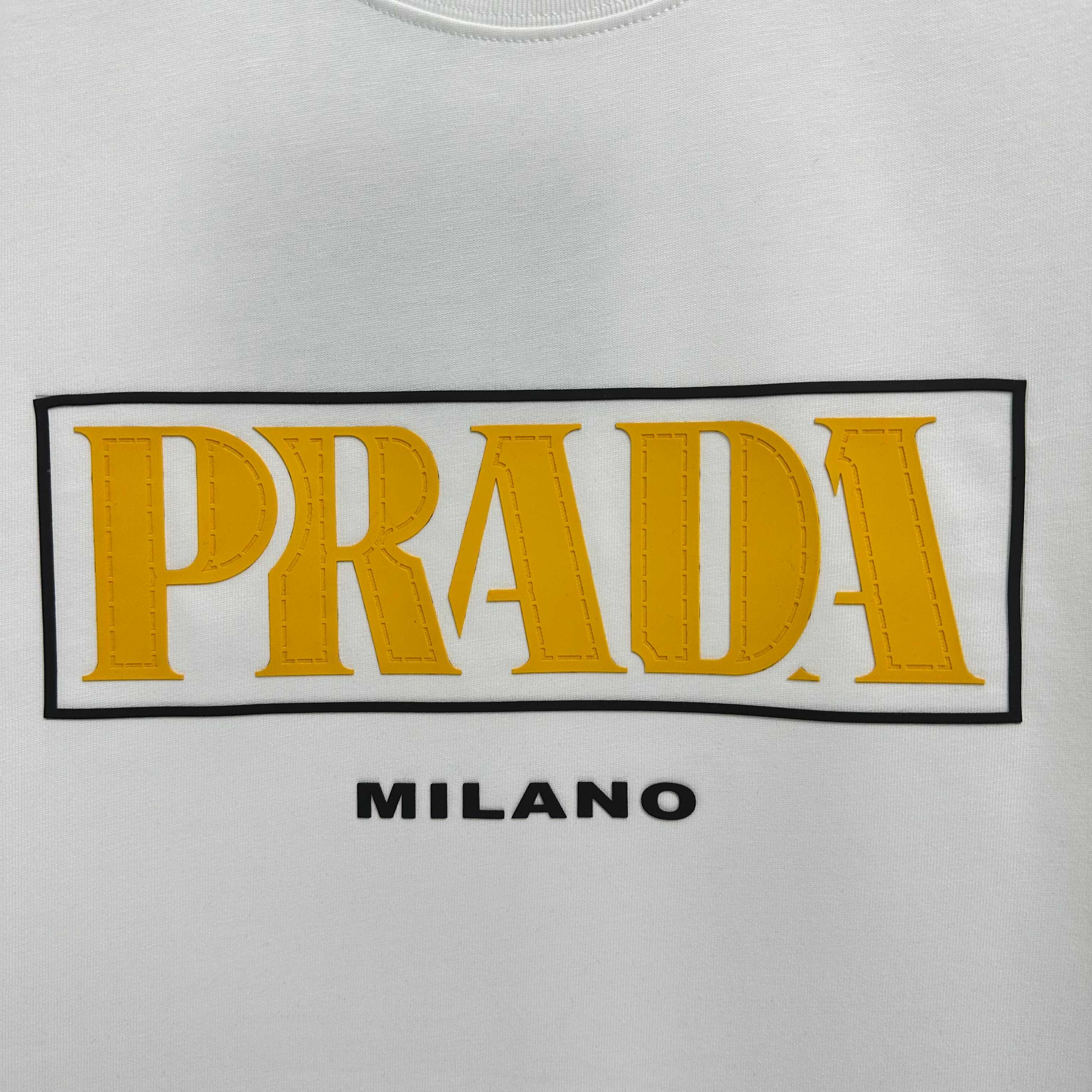 LuxluxHouse Best Quality Clothes T-shirt Prada