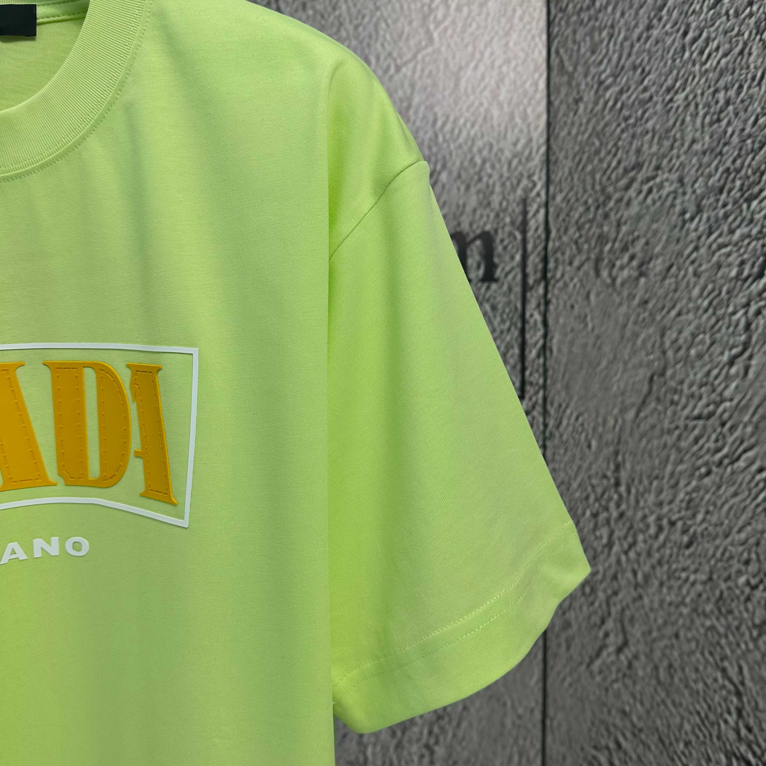 LuxluxHouse Best Quality Clothes T-shirt Prada