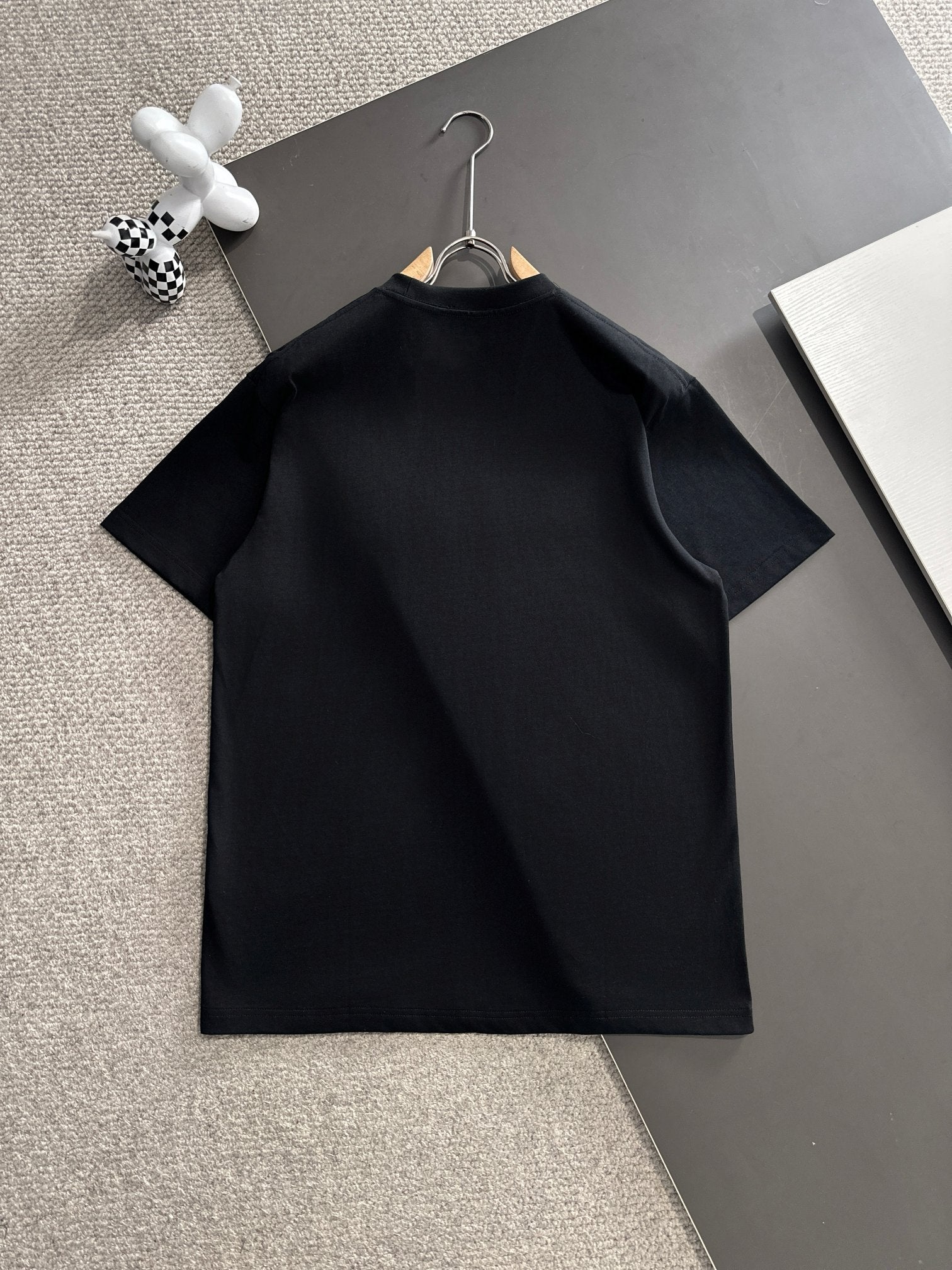 LuxluxHouse Best Quality Clothes T-shirt Loewe