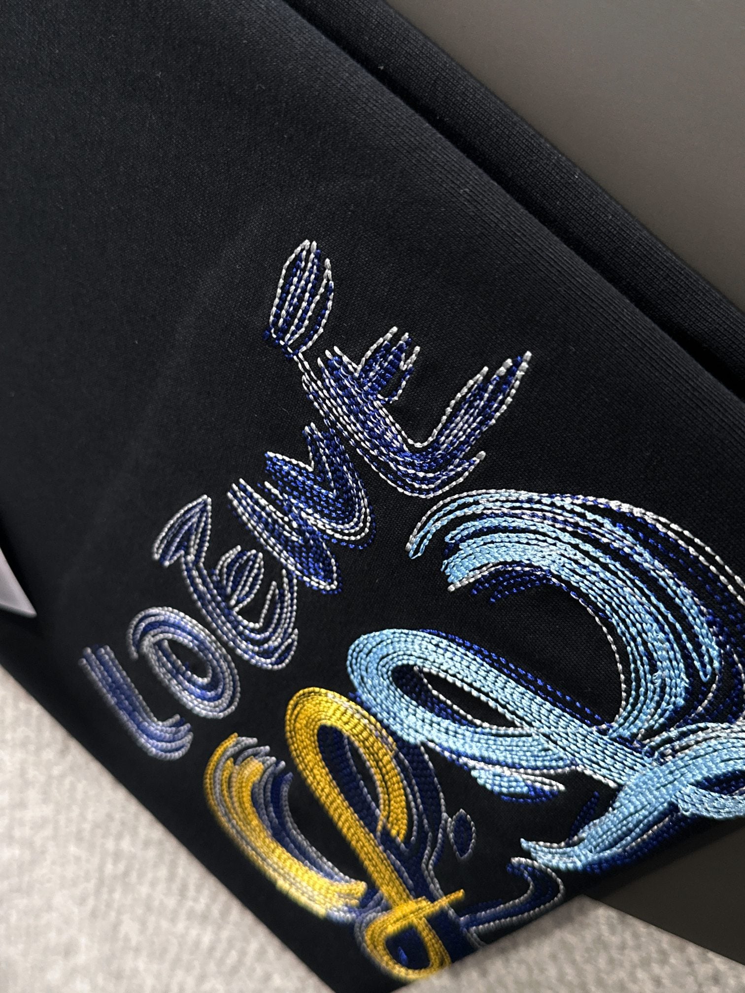 LuxluxHouse Best Quality Clothes T-shirt Loewe