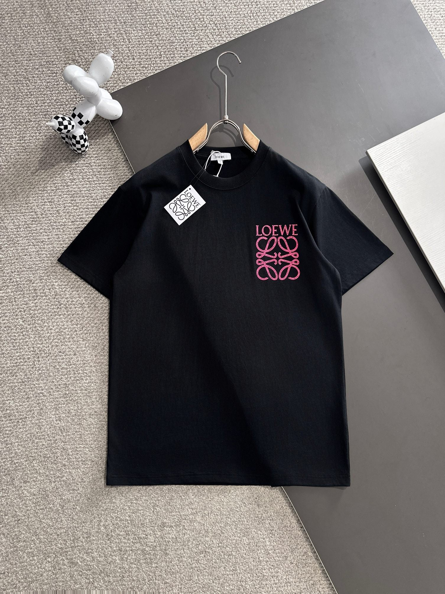LuxluxHouse Best Quality Clothes T-shirt Loewe