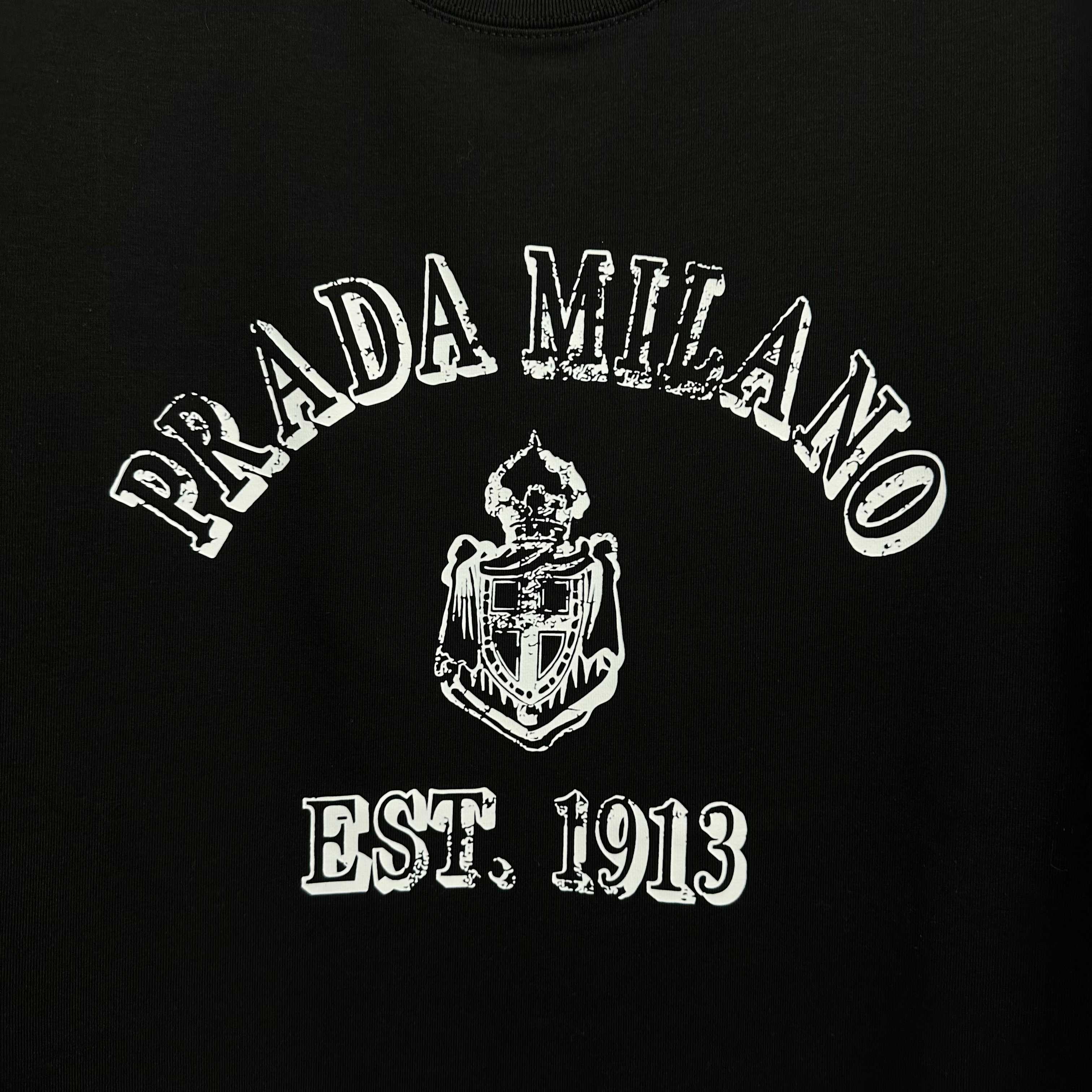 LuxluxHouse Best Quality Clothes T-shirt Prada
