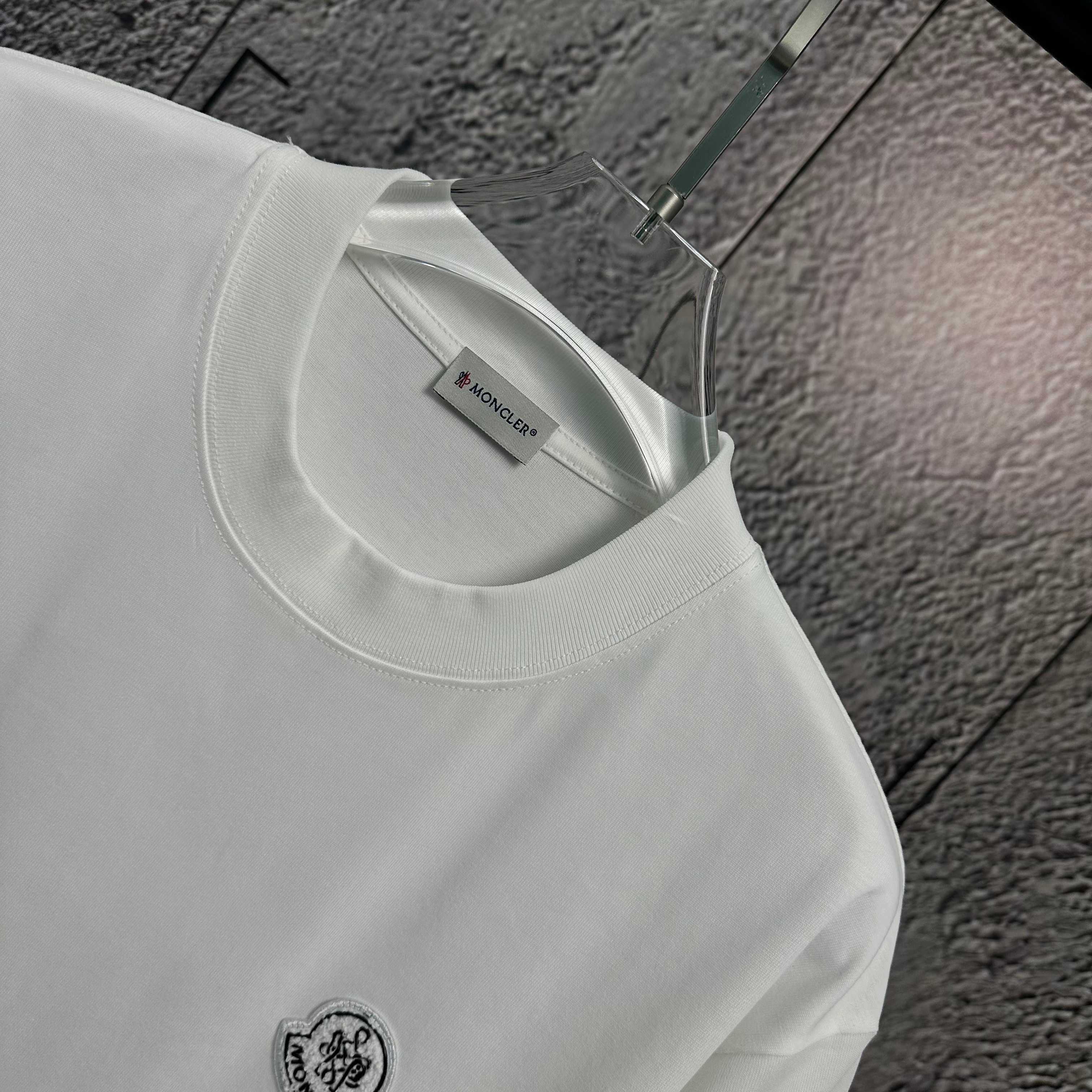LuxluxHouse Best Quality Clothes T-shirt Moncler