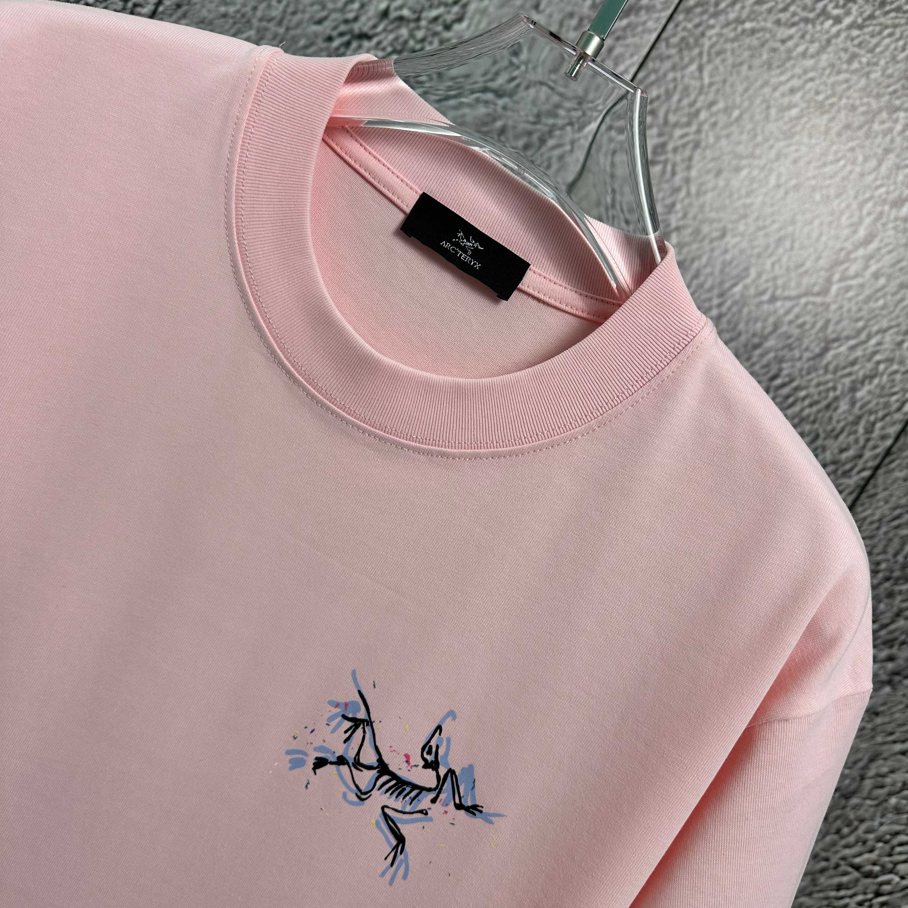 LuxluxHouse Best Quality Clothes T-shirt Arcteryx