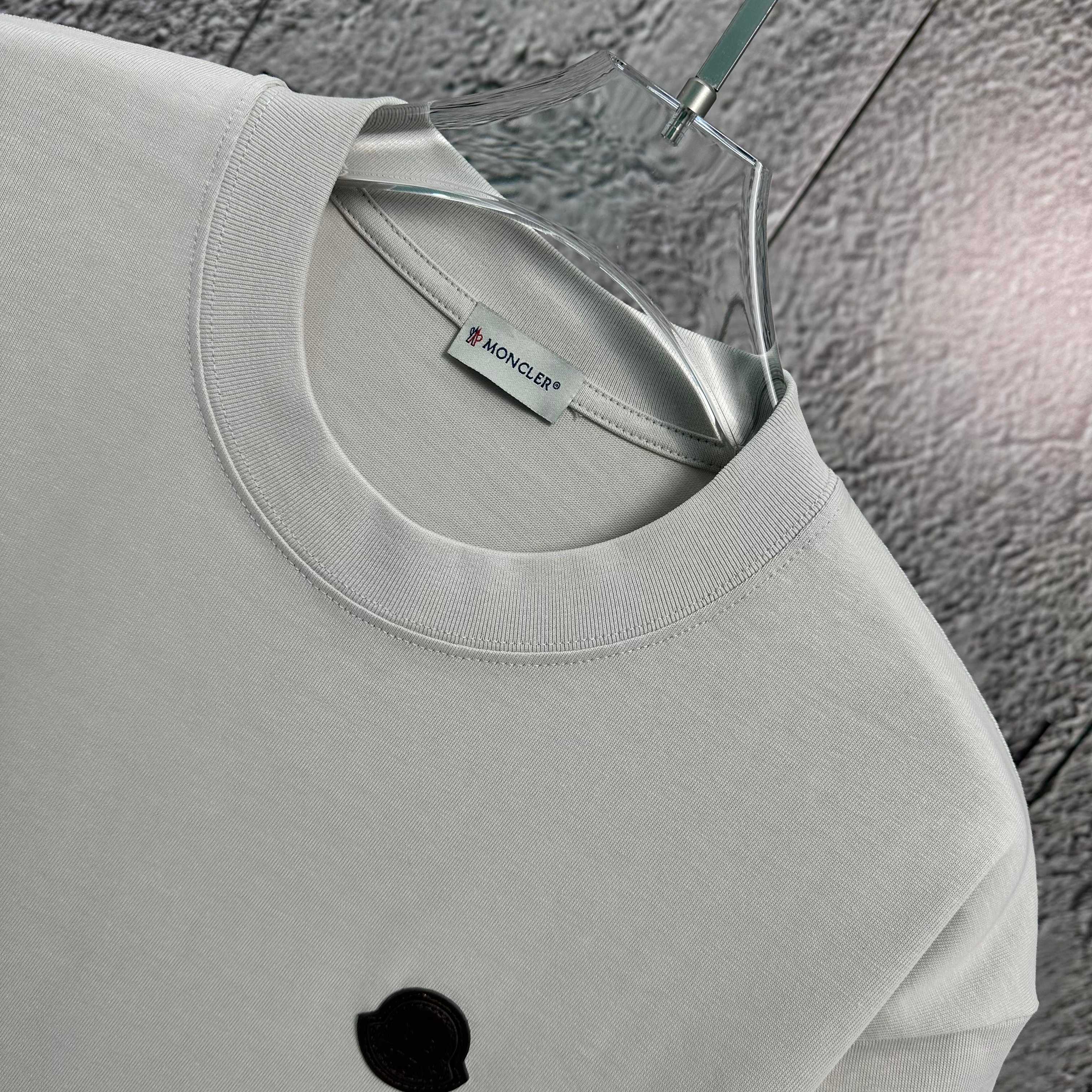 LuxluxHouse Best Quality Clothes T-shirt Moncler